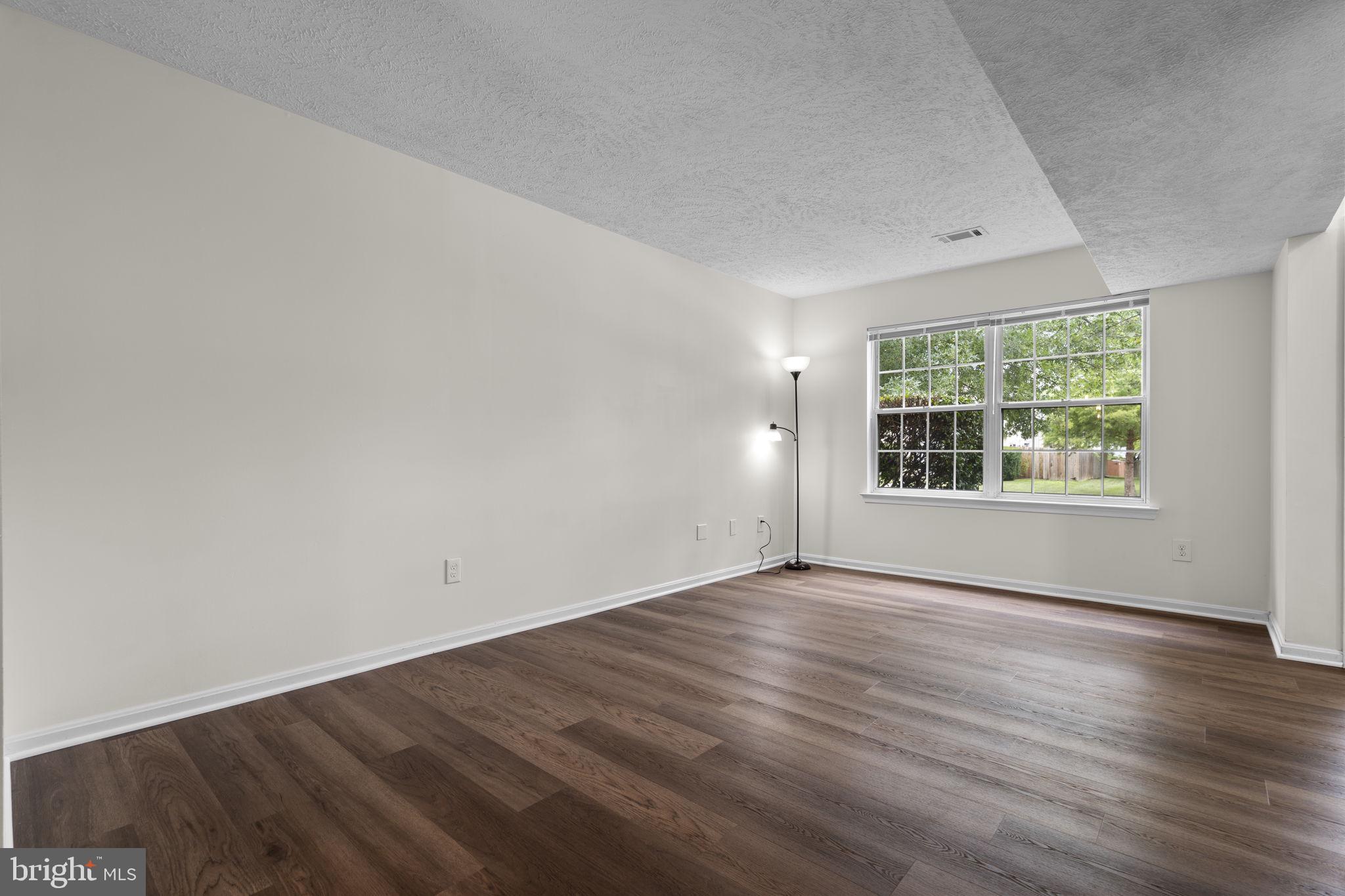 SINGLETONS GROVE - Residential