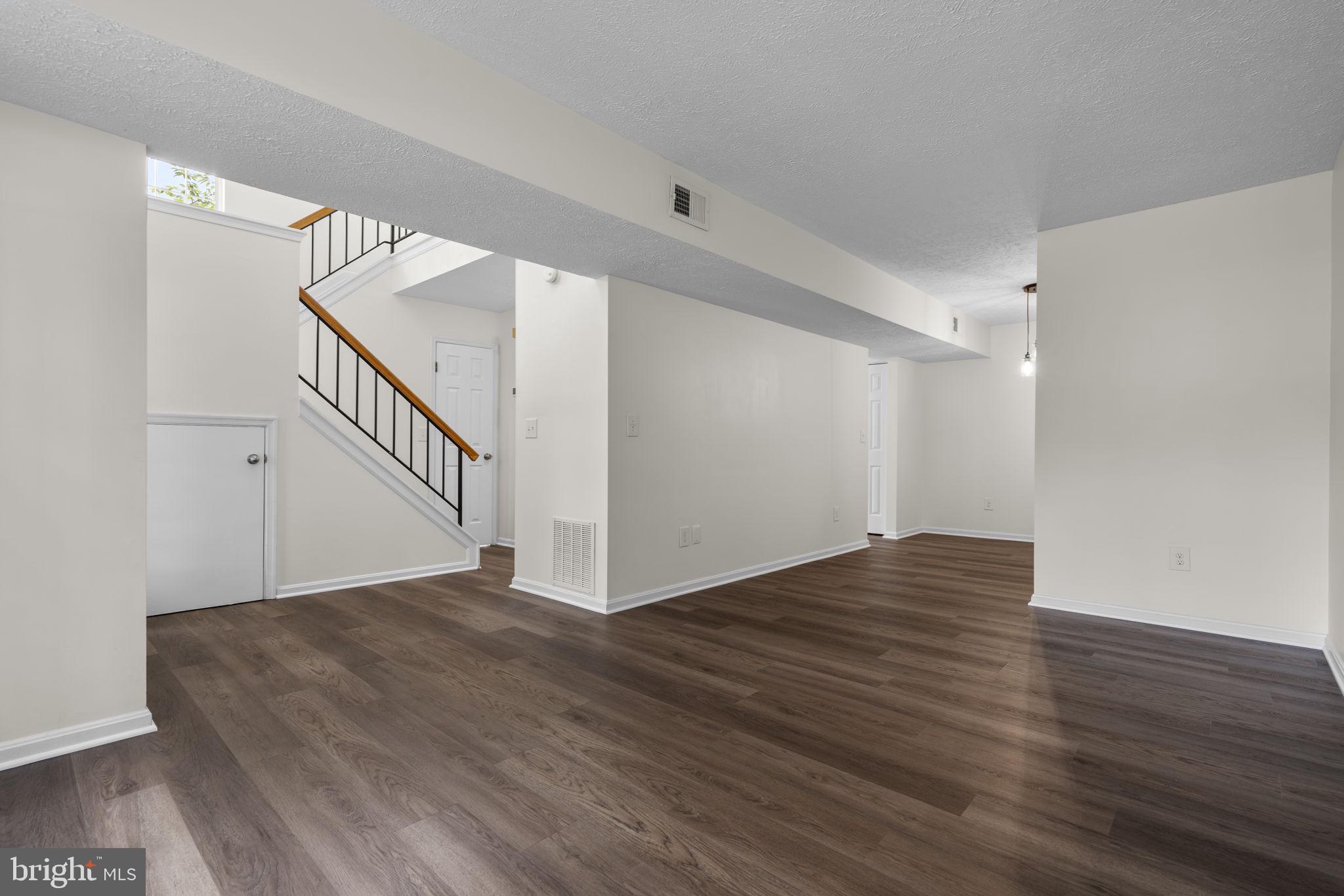SINGLETONS GROVE - Residential
