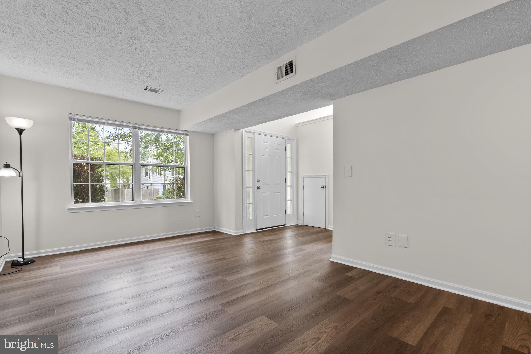 SINGLETONS GROVE - Residential