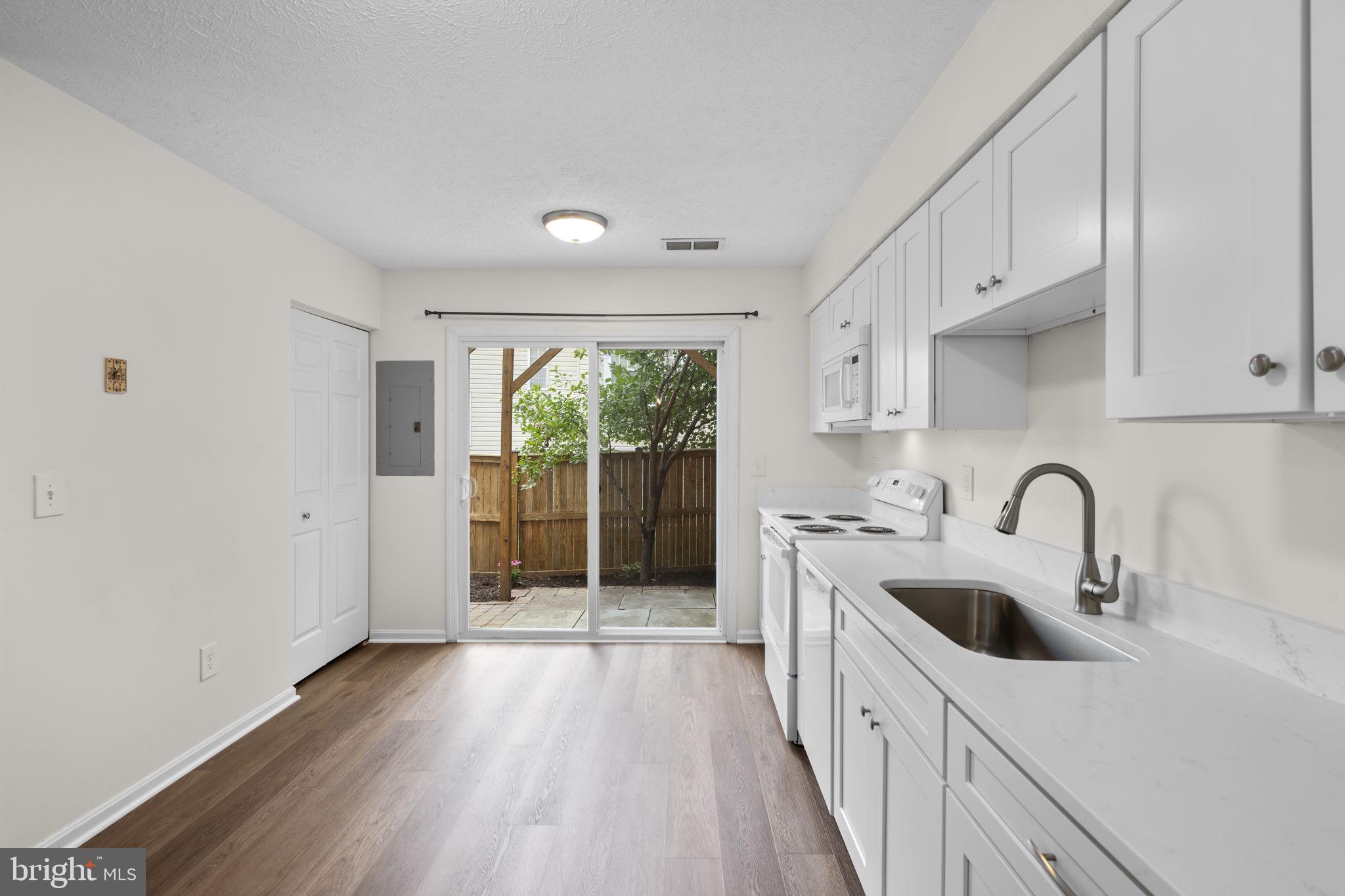 SINGLETONS GROVE - Residential
