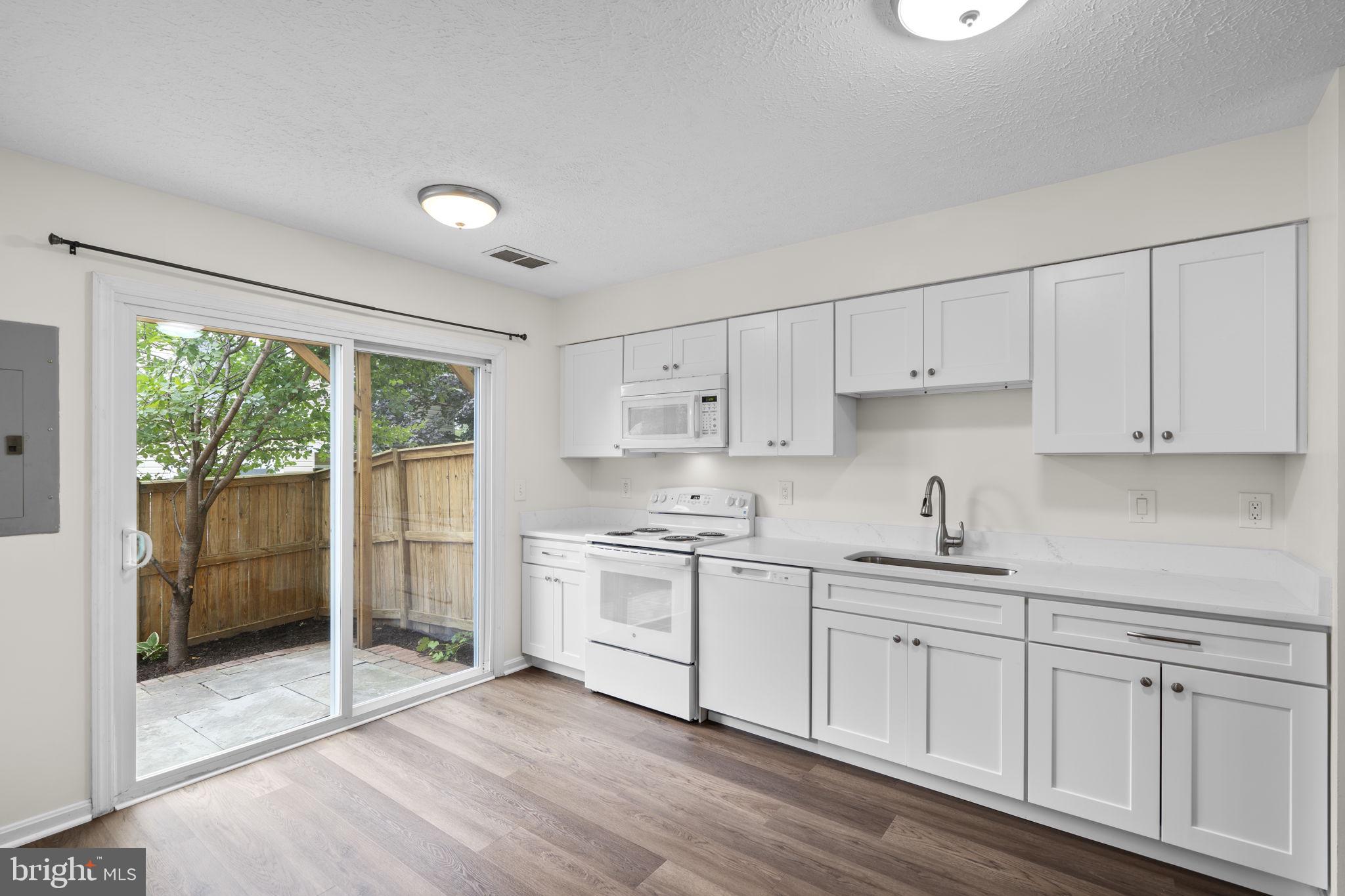 SINGLETONS GROVE - Residential