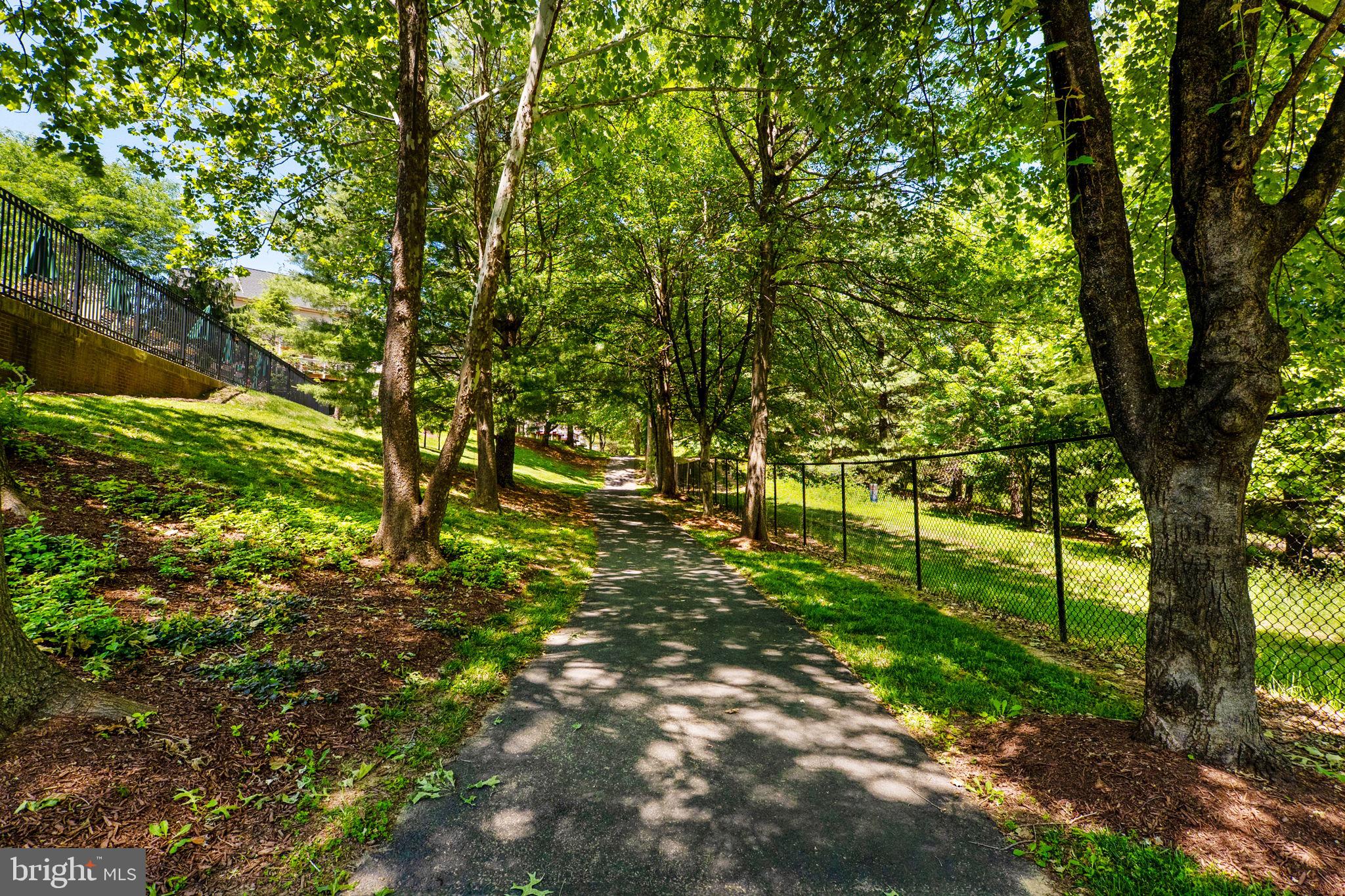 QUINCE ORCHARD PARK - Residential
