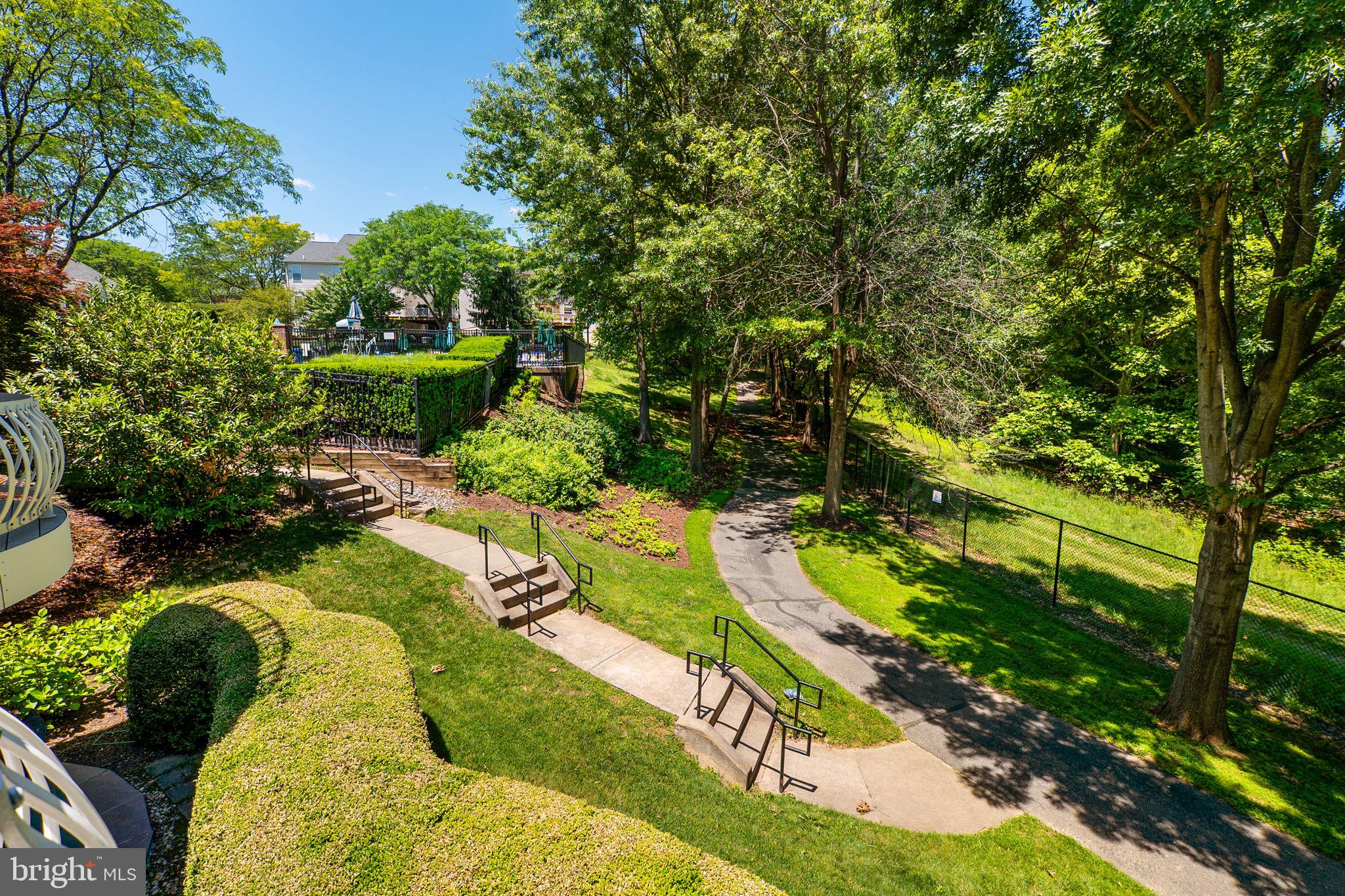 QUINCE ORCHARD PARK - Residential