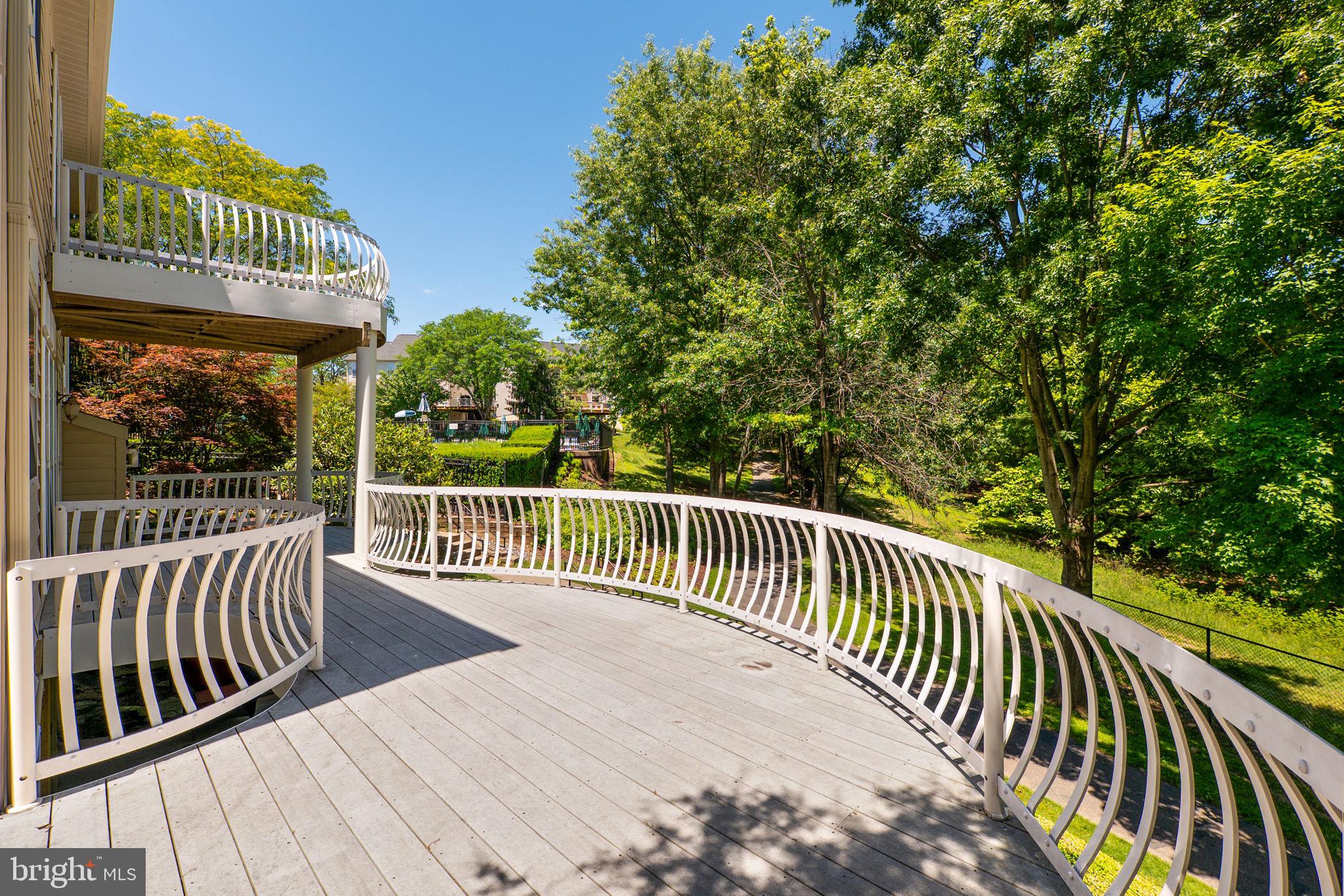 QUINCE ORCHARD PARK - Residential