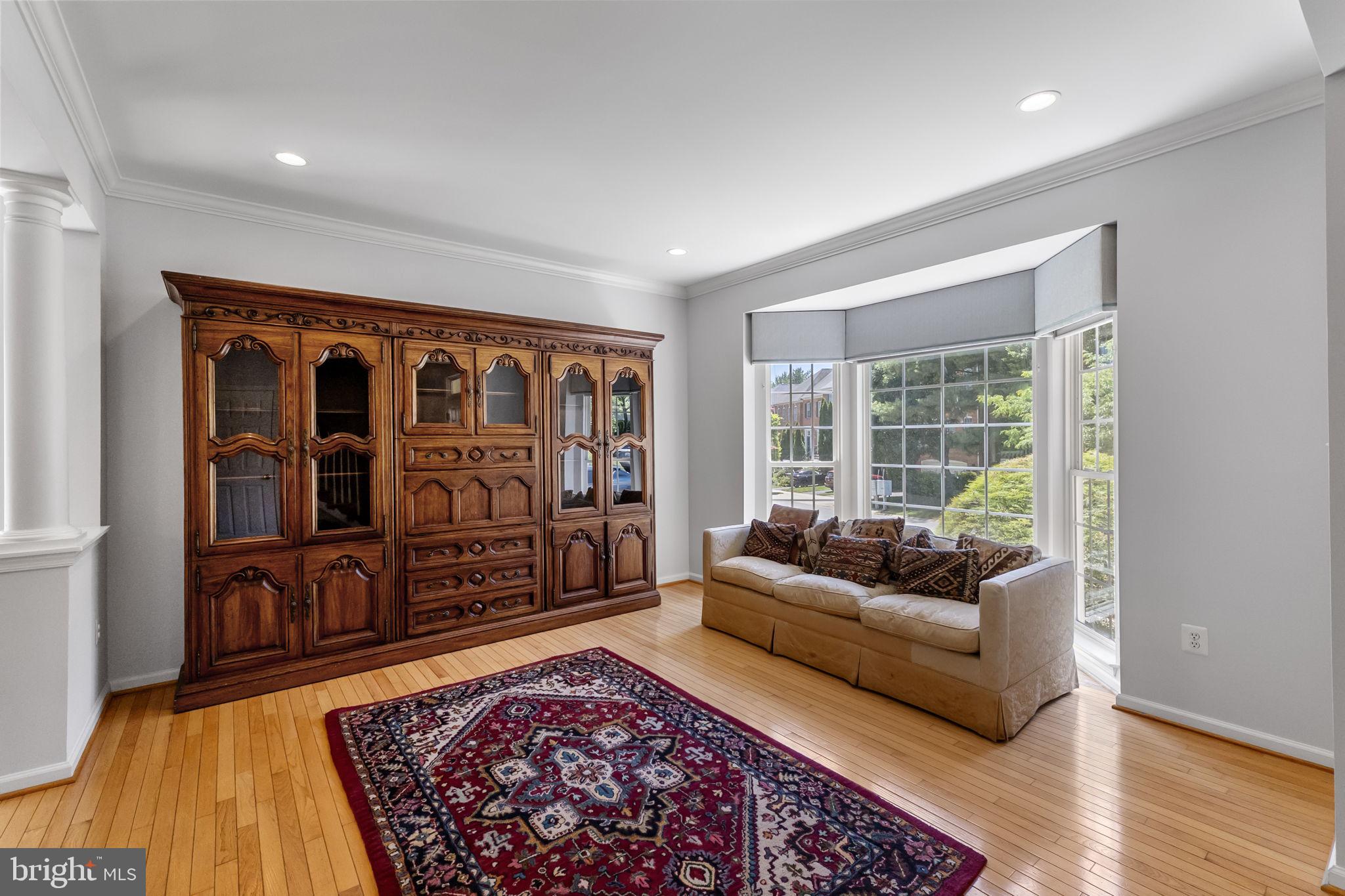 QUINCE ORCHARD PARK - Residential