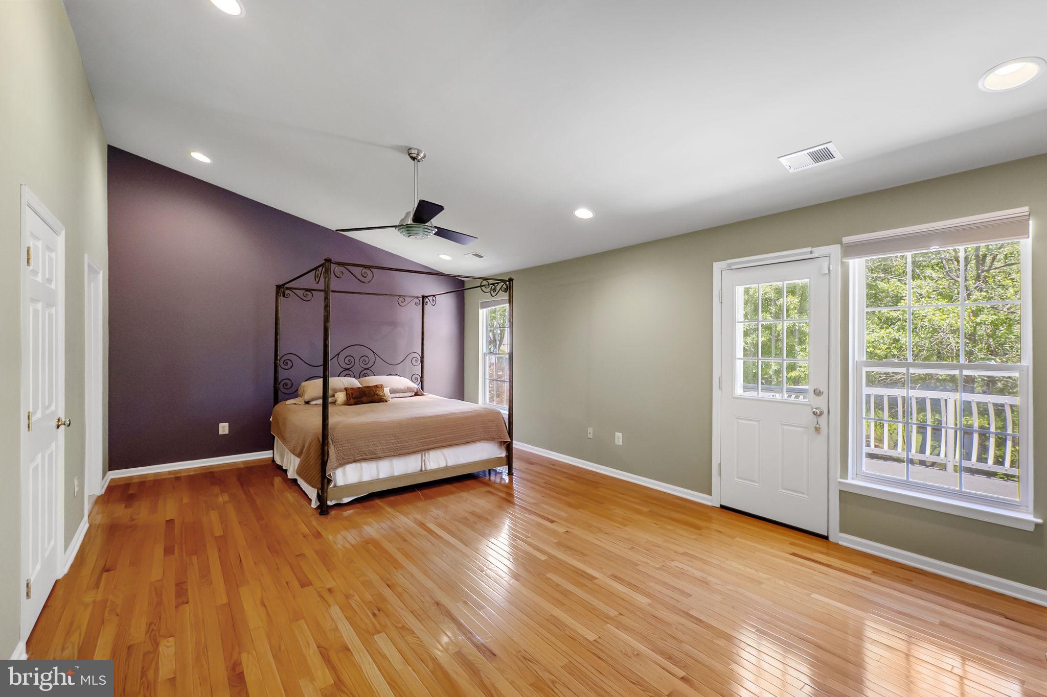 QUINCE ORCHARD PARK - Residential