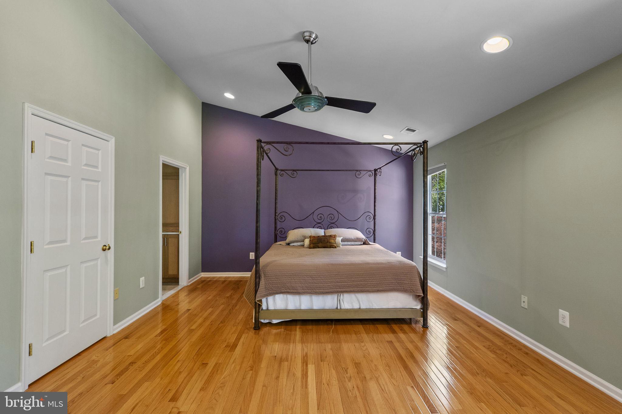 QUINCE ORCHARD PARK - Residential