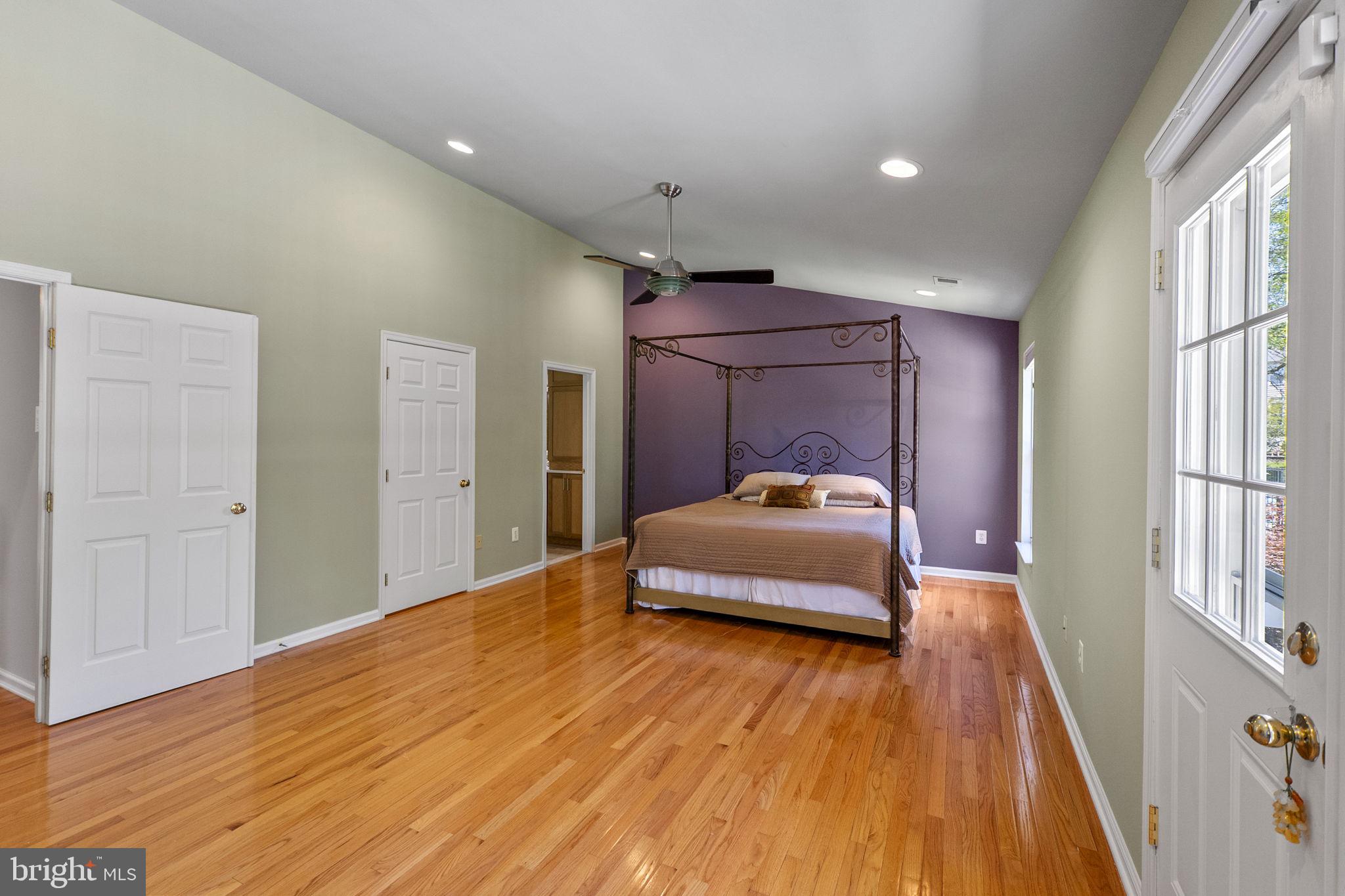 QUINCE ORCHARD PARK - Residential