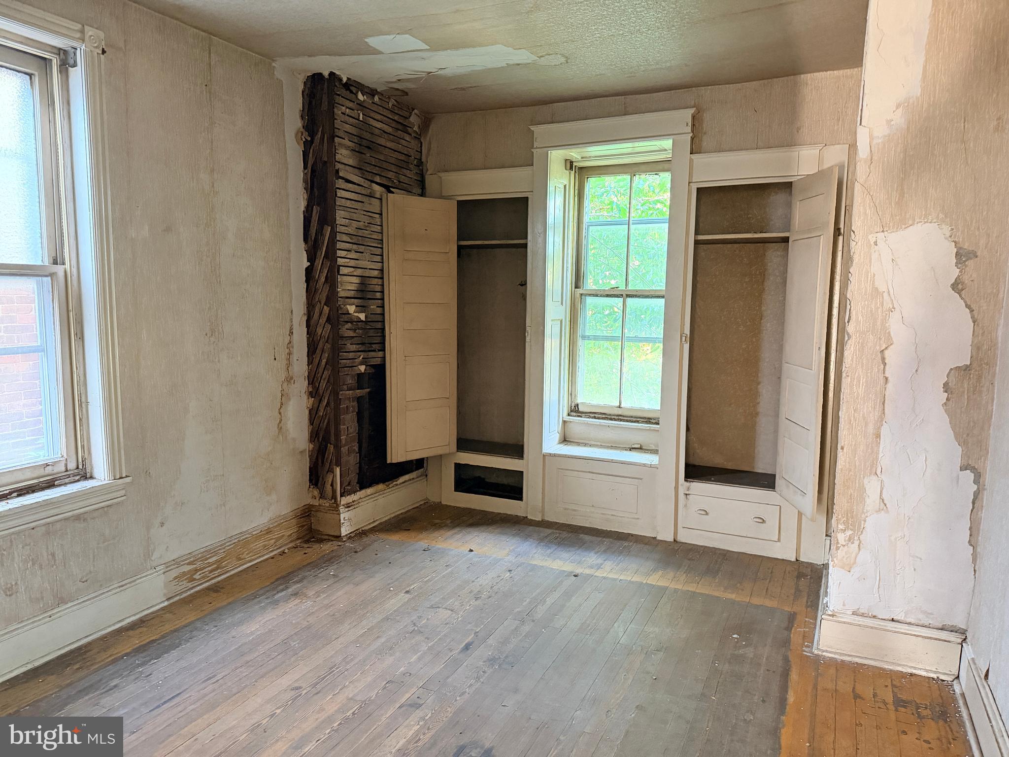 OVERBROOK - Residential