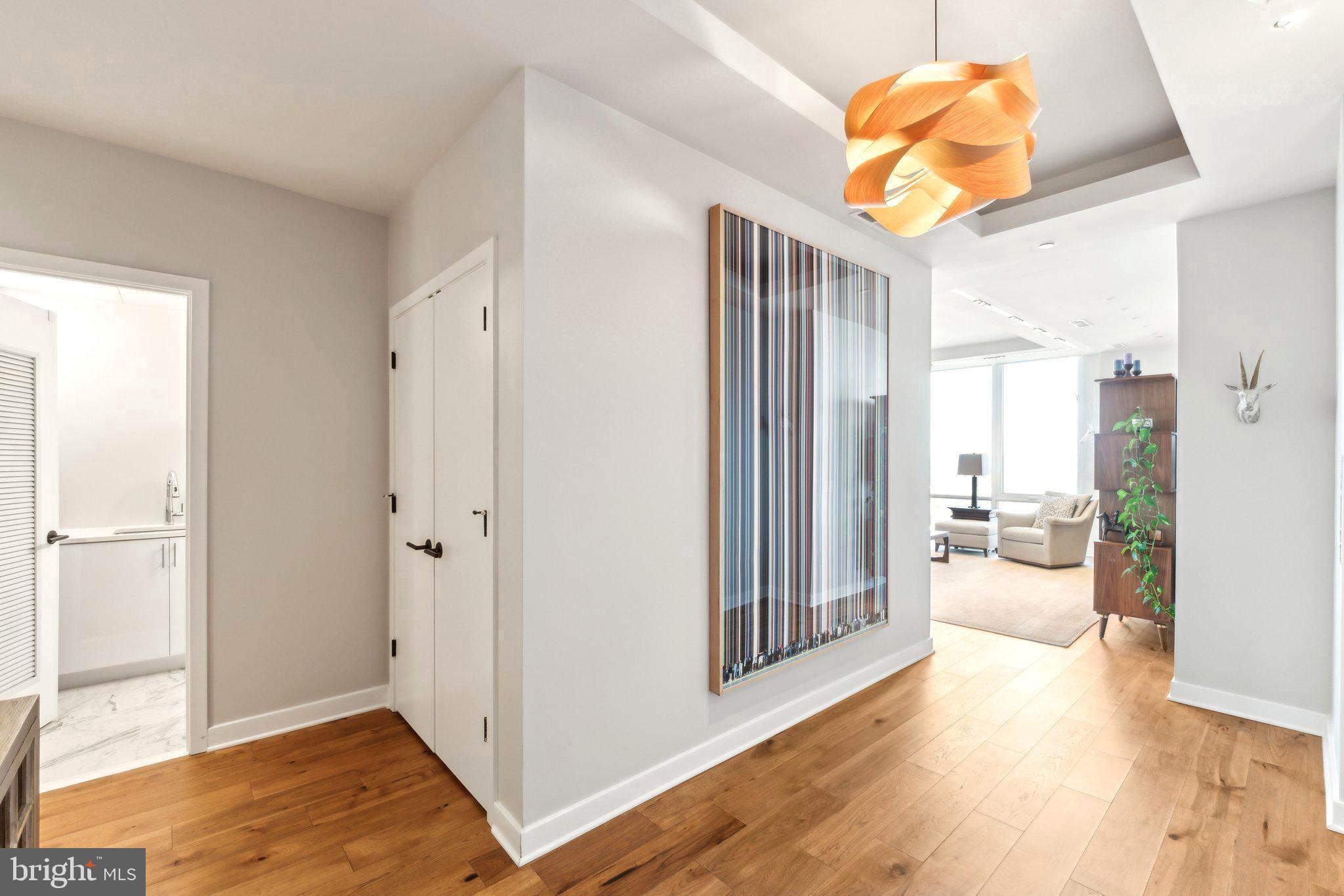 ROSSLYN - Residential