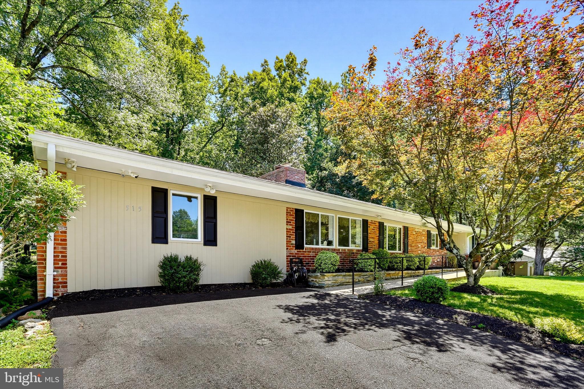 QUAINT ACRES - Commercial Sale