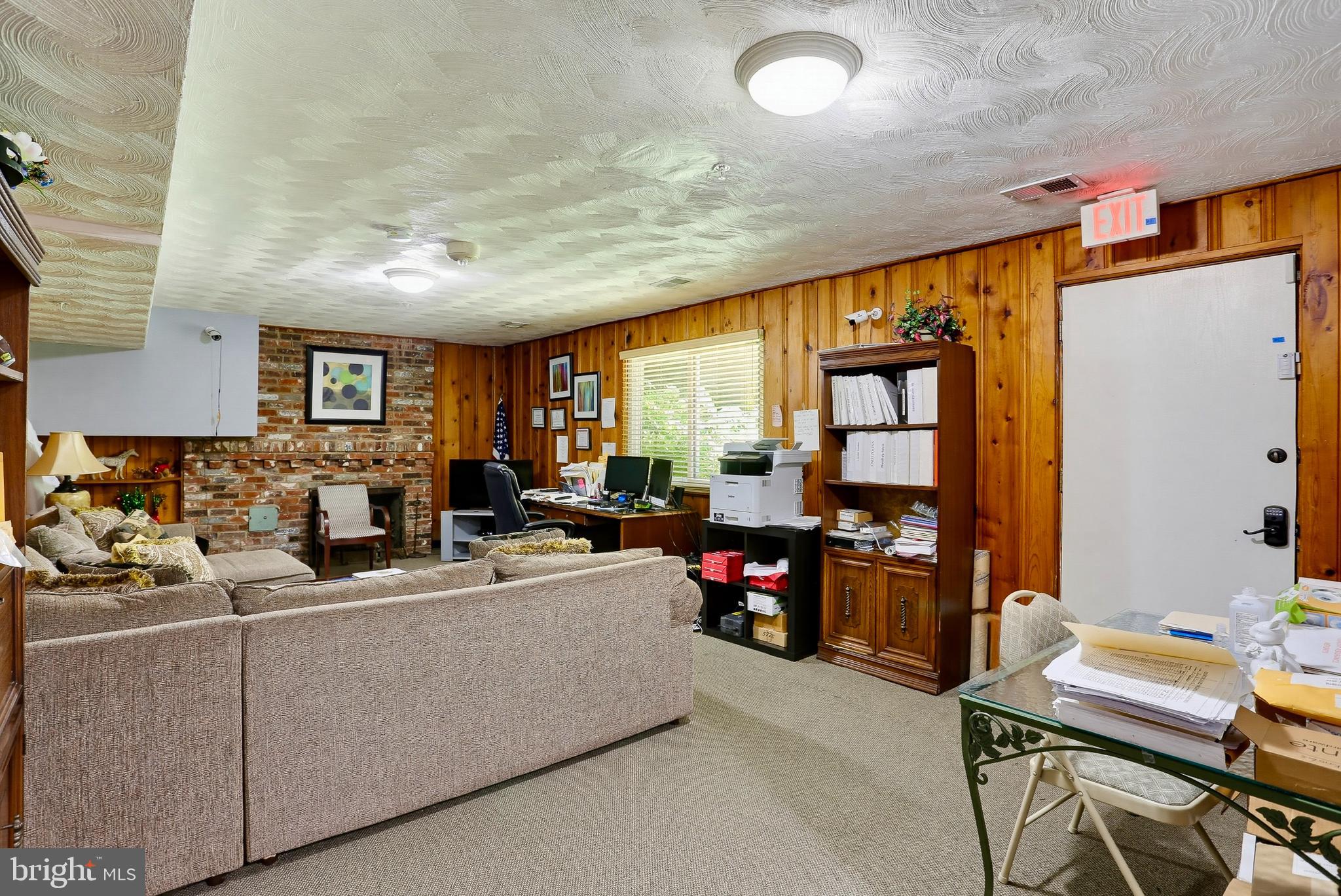 QUAINT ACRES - Commercial Sale