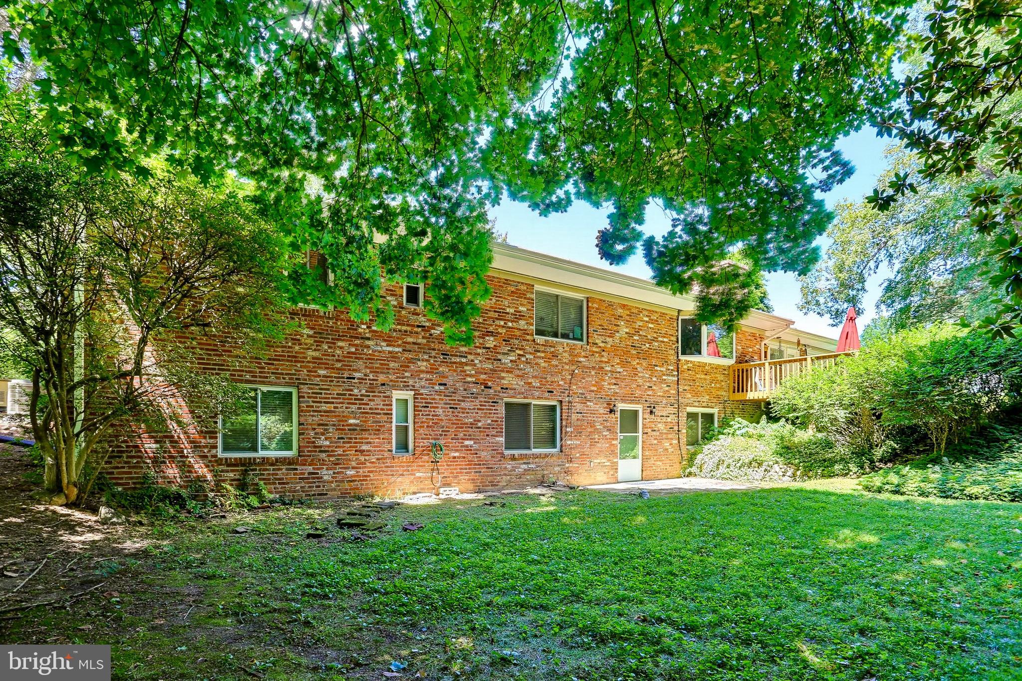 QUAINT ACRES - Commercial Sale