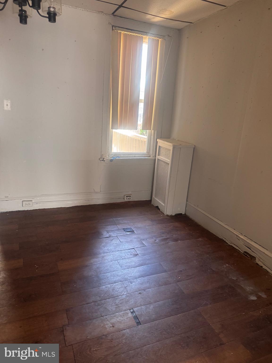 OXFORD CIRCLE - Residential