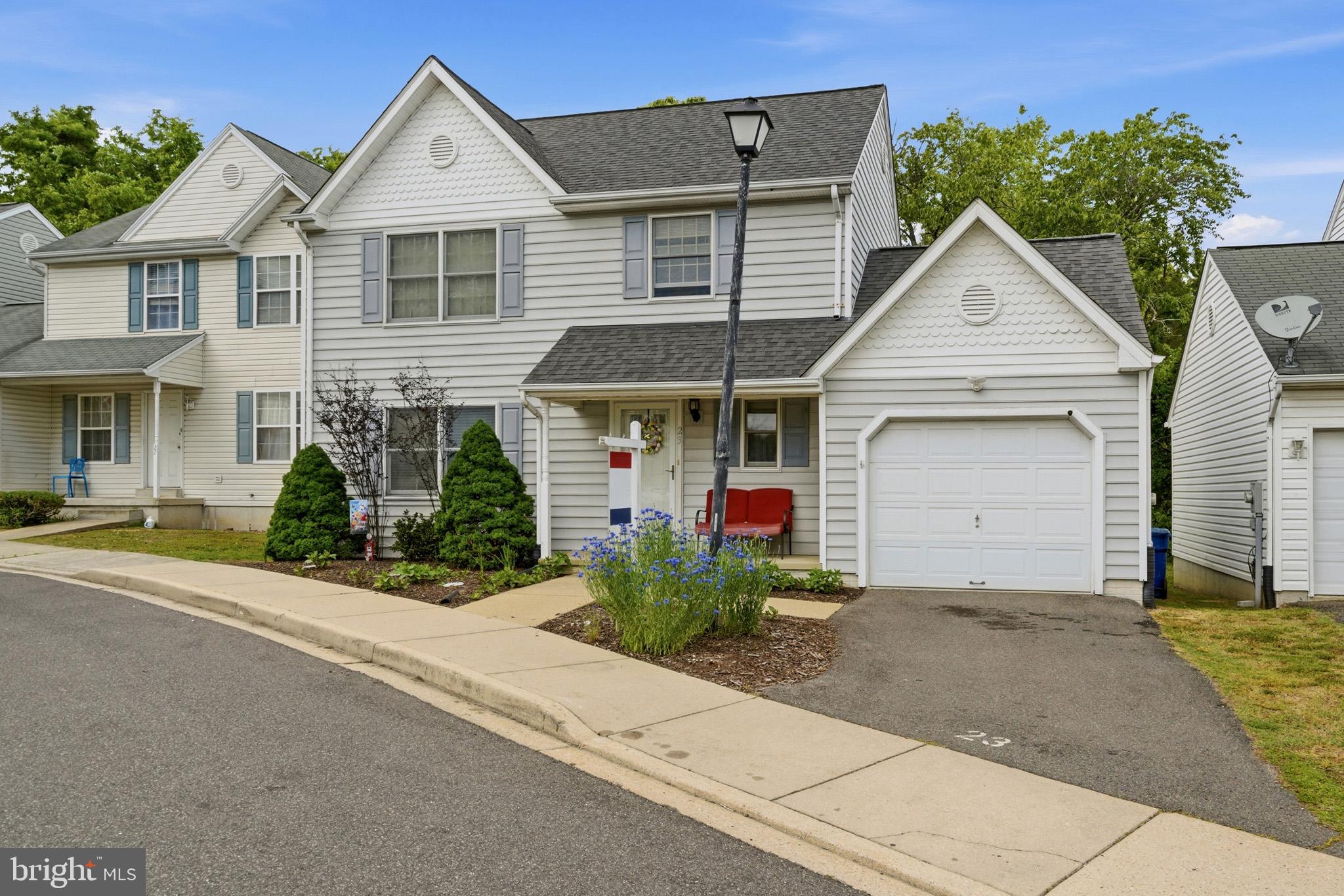 GRAY INN COURT - Residential