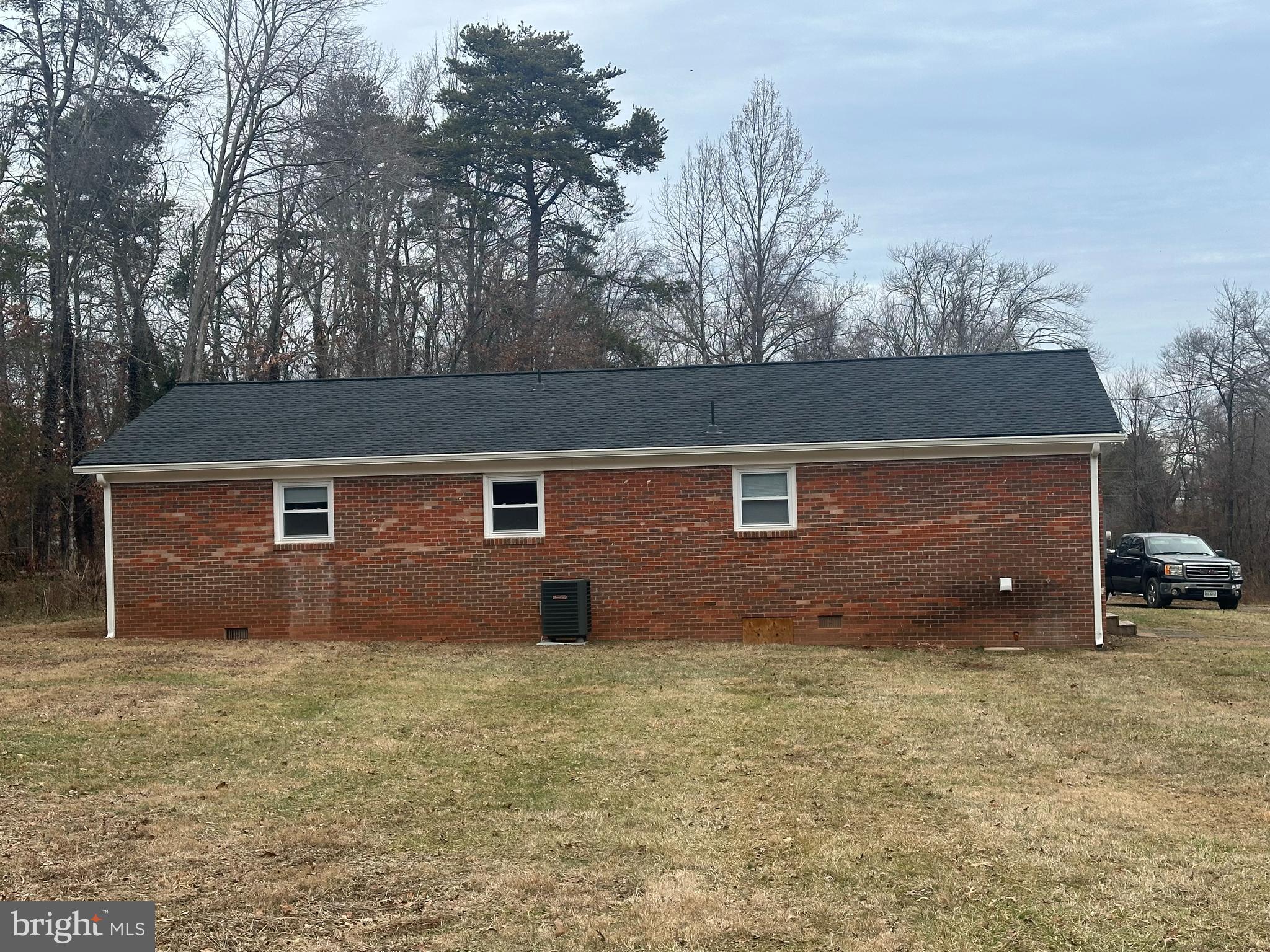 FAIRGROUNDS - Commercial Sale