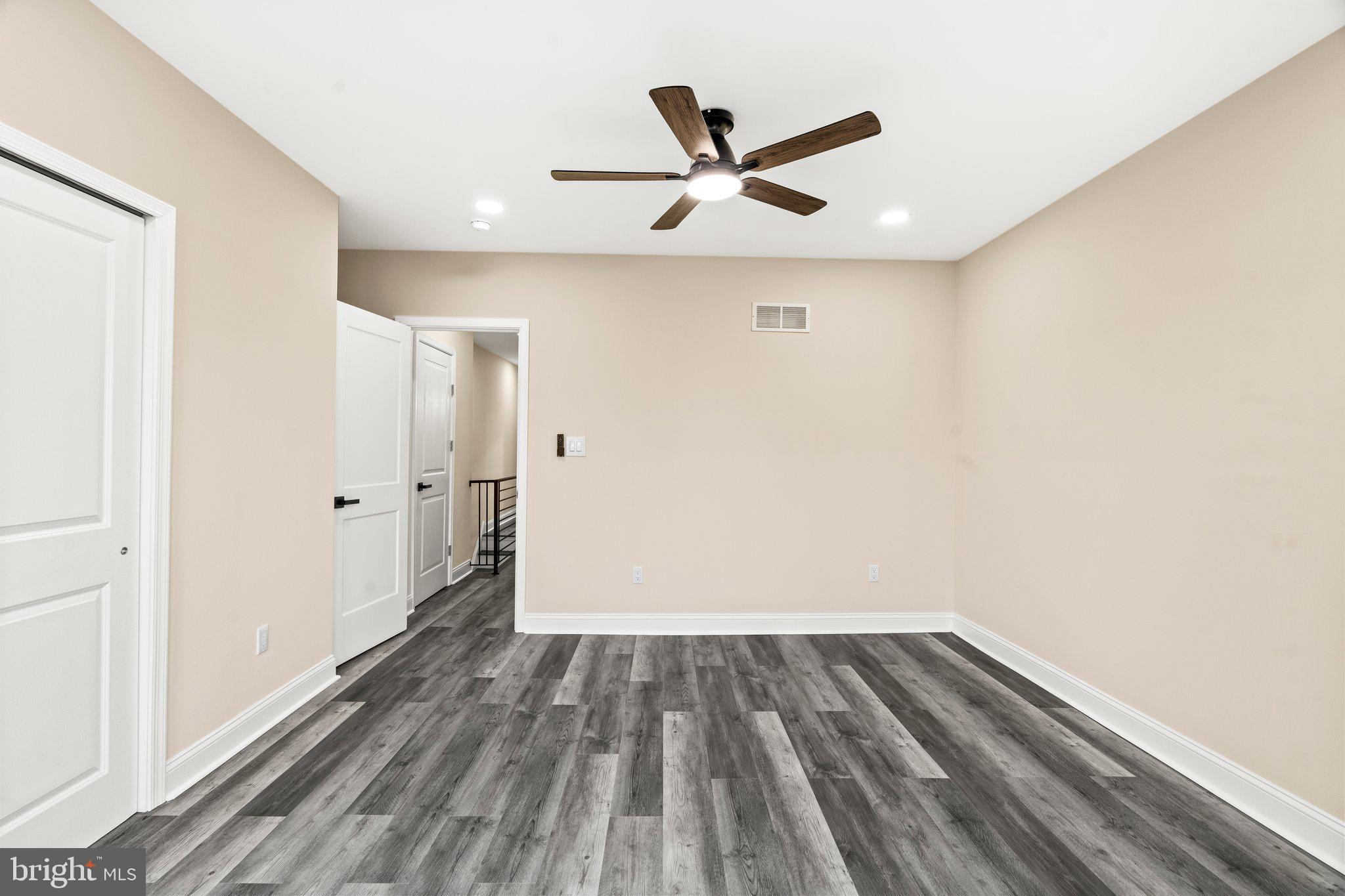 COBBS CREEK - Residential
