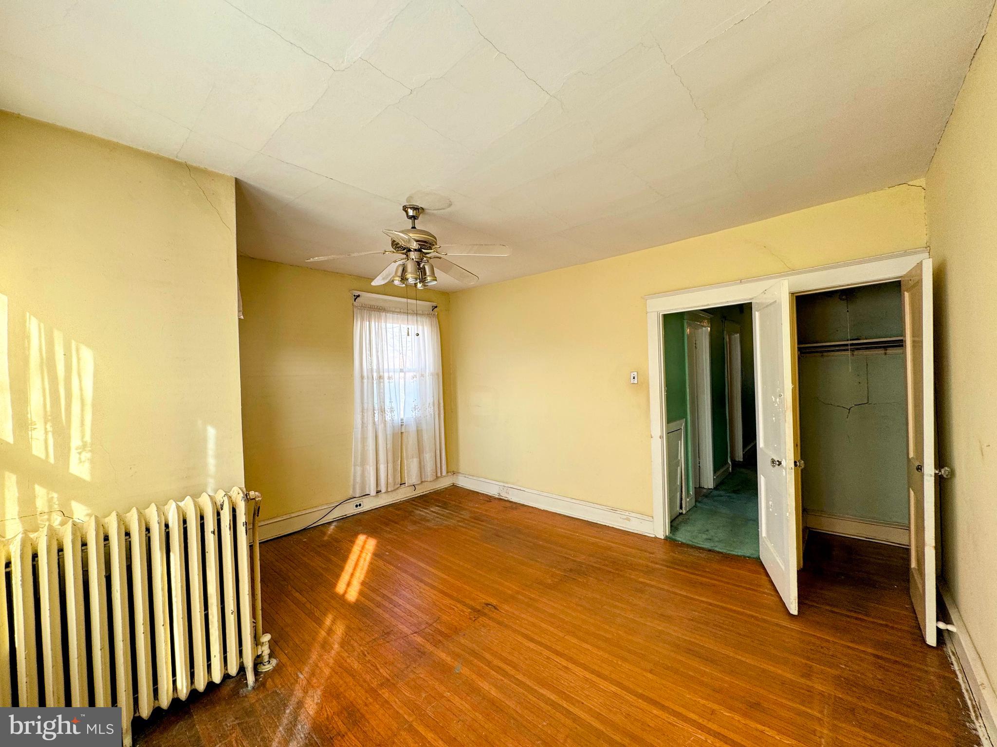 WEST OAK LANE - Residential