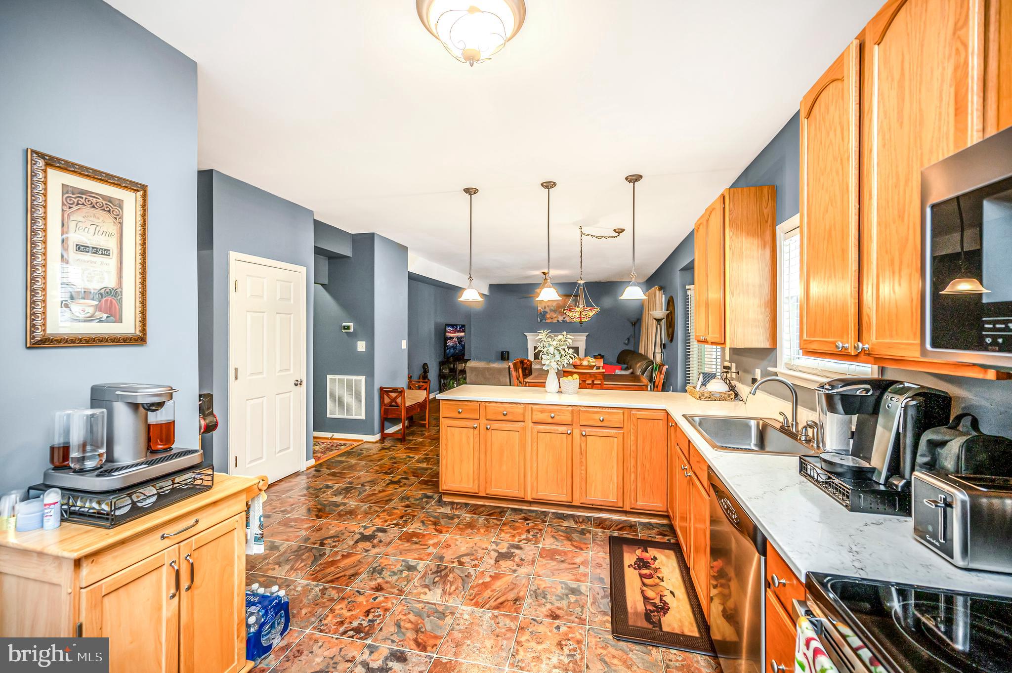 OAK HILL - Residential