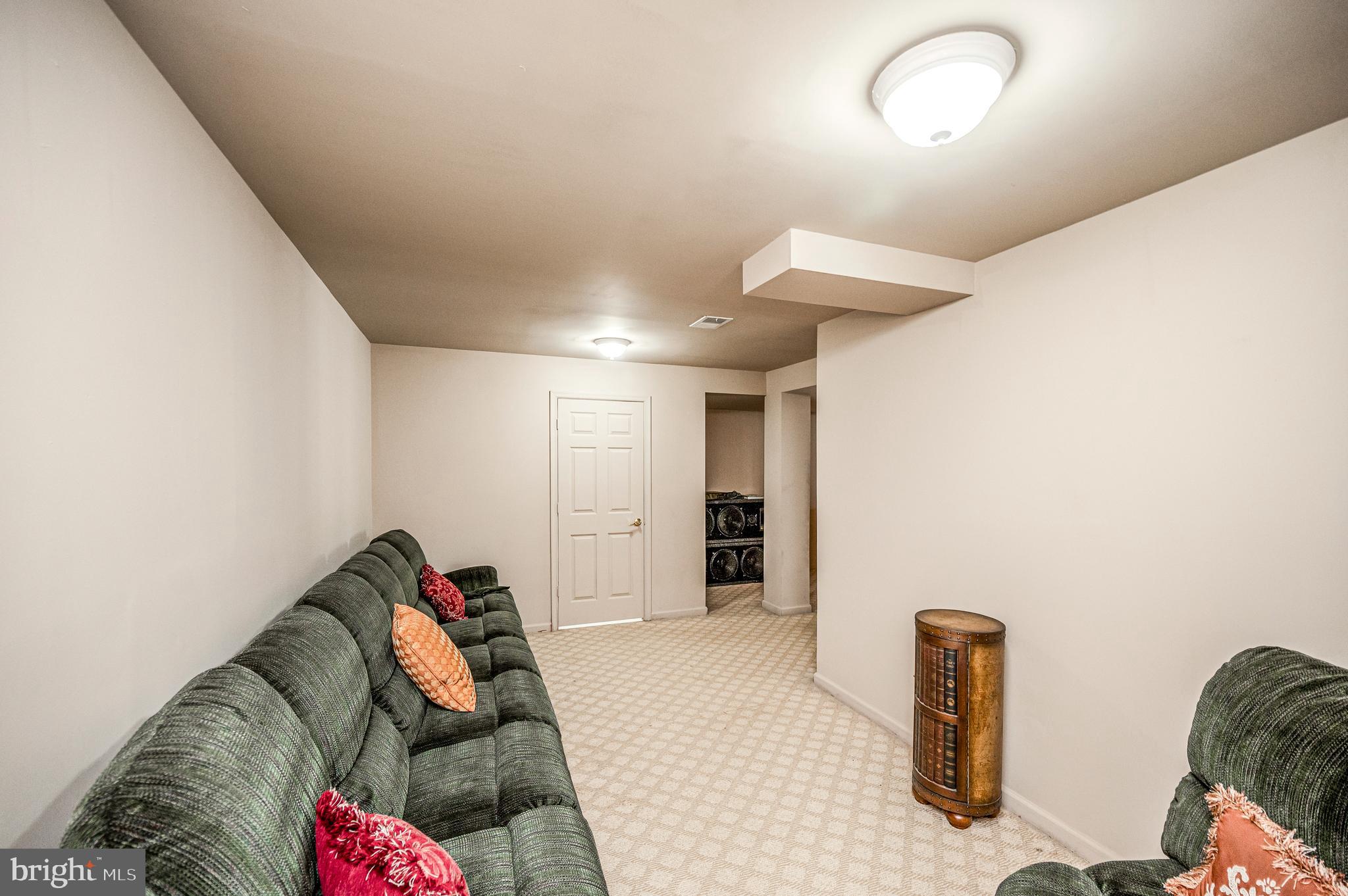 OAK HILL - Residential