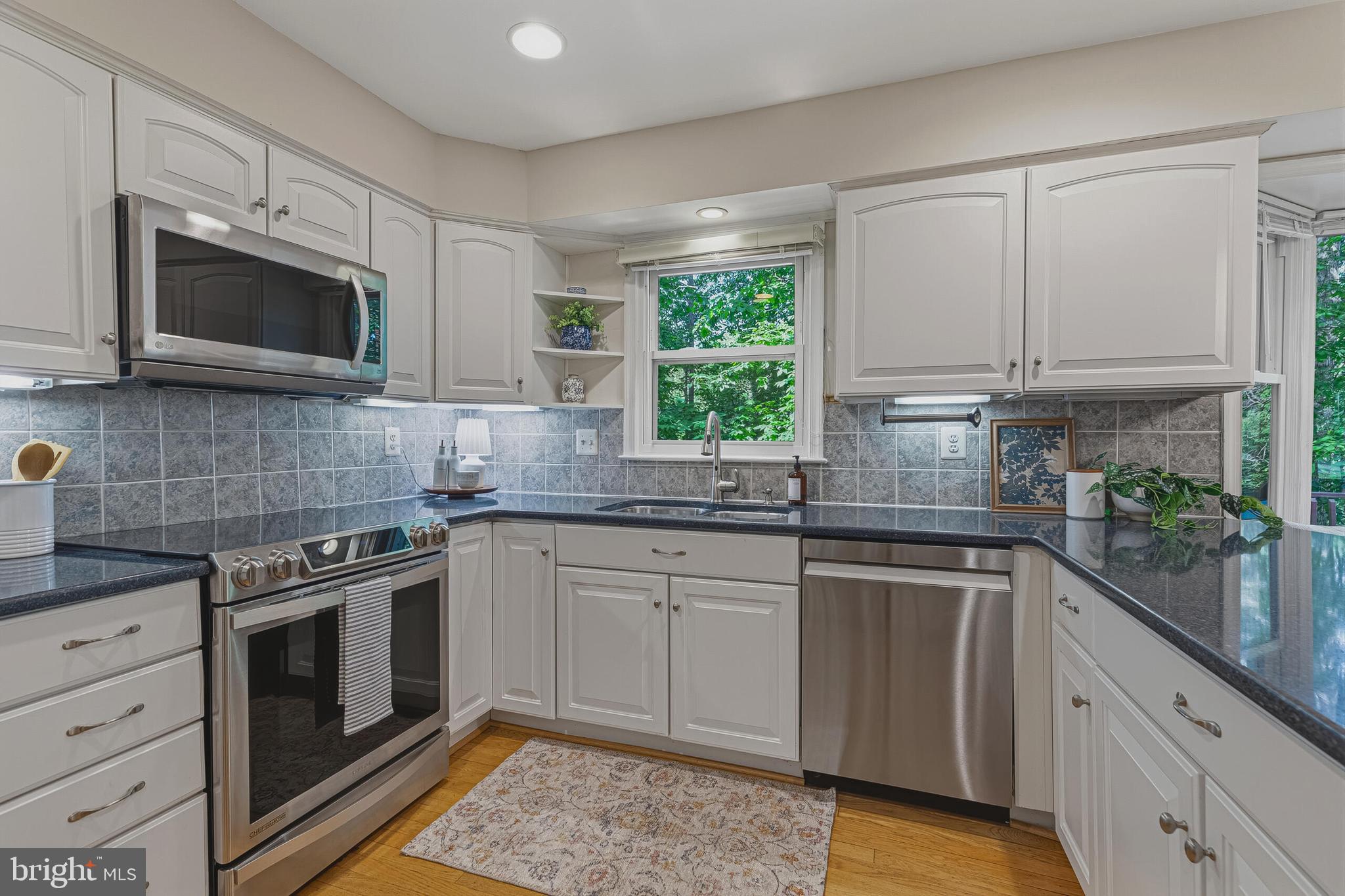 FRANKLIN GLEN - Residential