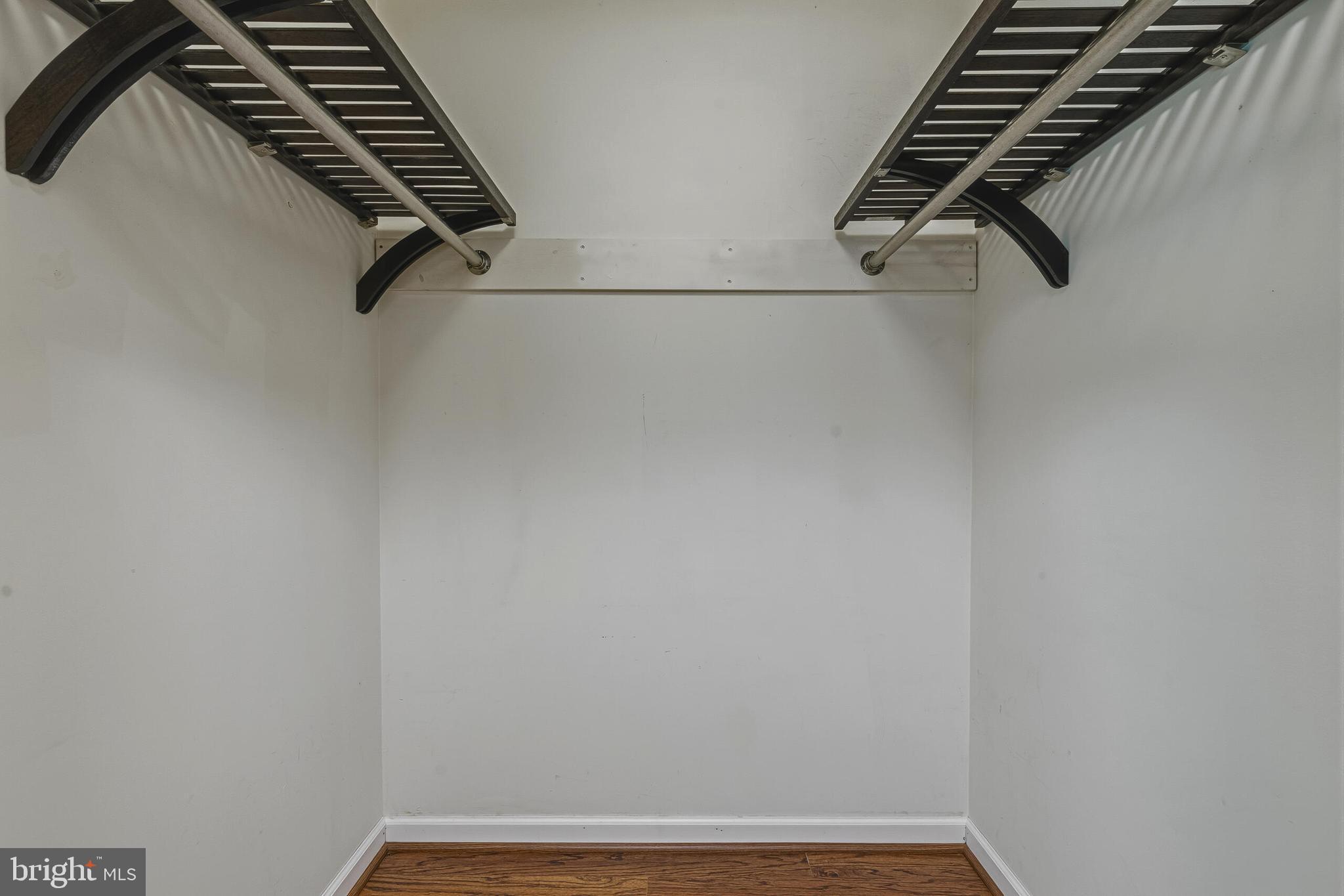 FRANKLIN GLEN - Residential