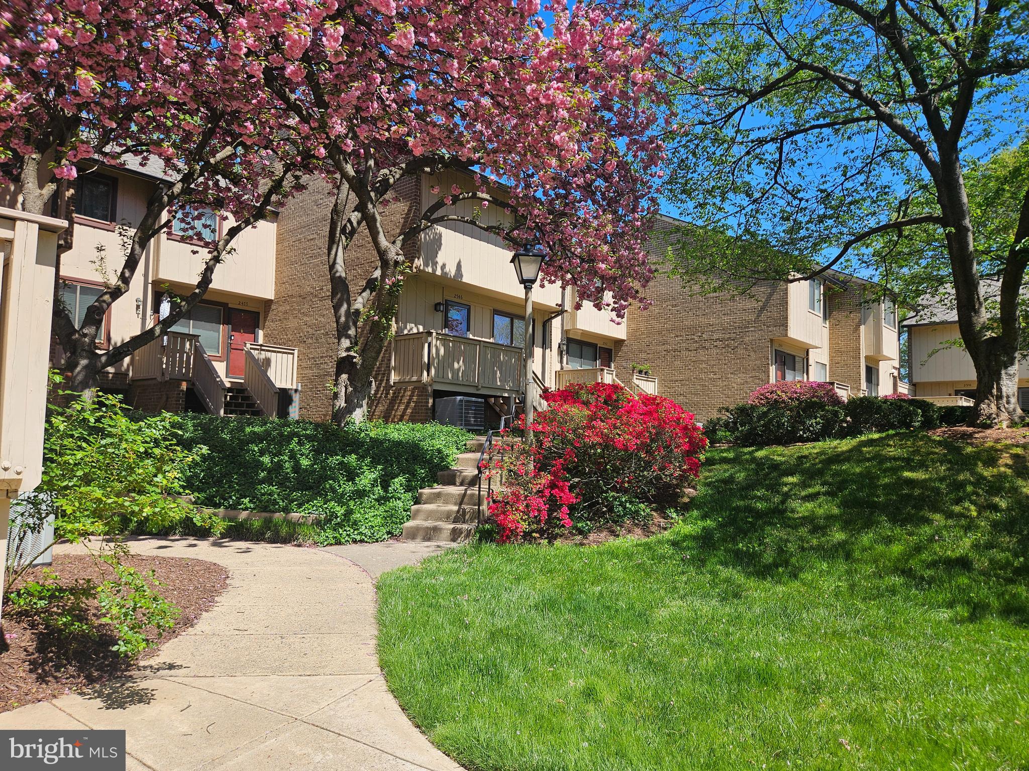 Lovely light and bright updated 2 bedroom/1.5 condo boasting a completely renovated interior with newer LVT flooring, white kitchen with sleek granite countertops and stainless steel appliances, and updated modern bathrooms.  Lots of natural light and a lovely private, fully fenced patio area for entertaining or enjoying the sunshine.  Close proximity to major commuter routes, Vienna Metro, W&OD trail, Whole Foods, and endless dining and shopping options.  This is a MUST SEE rare offering!  Available 6/1.