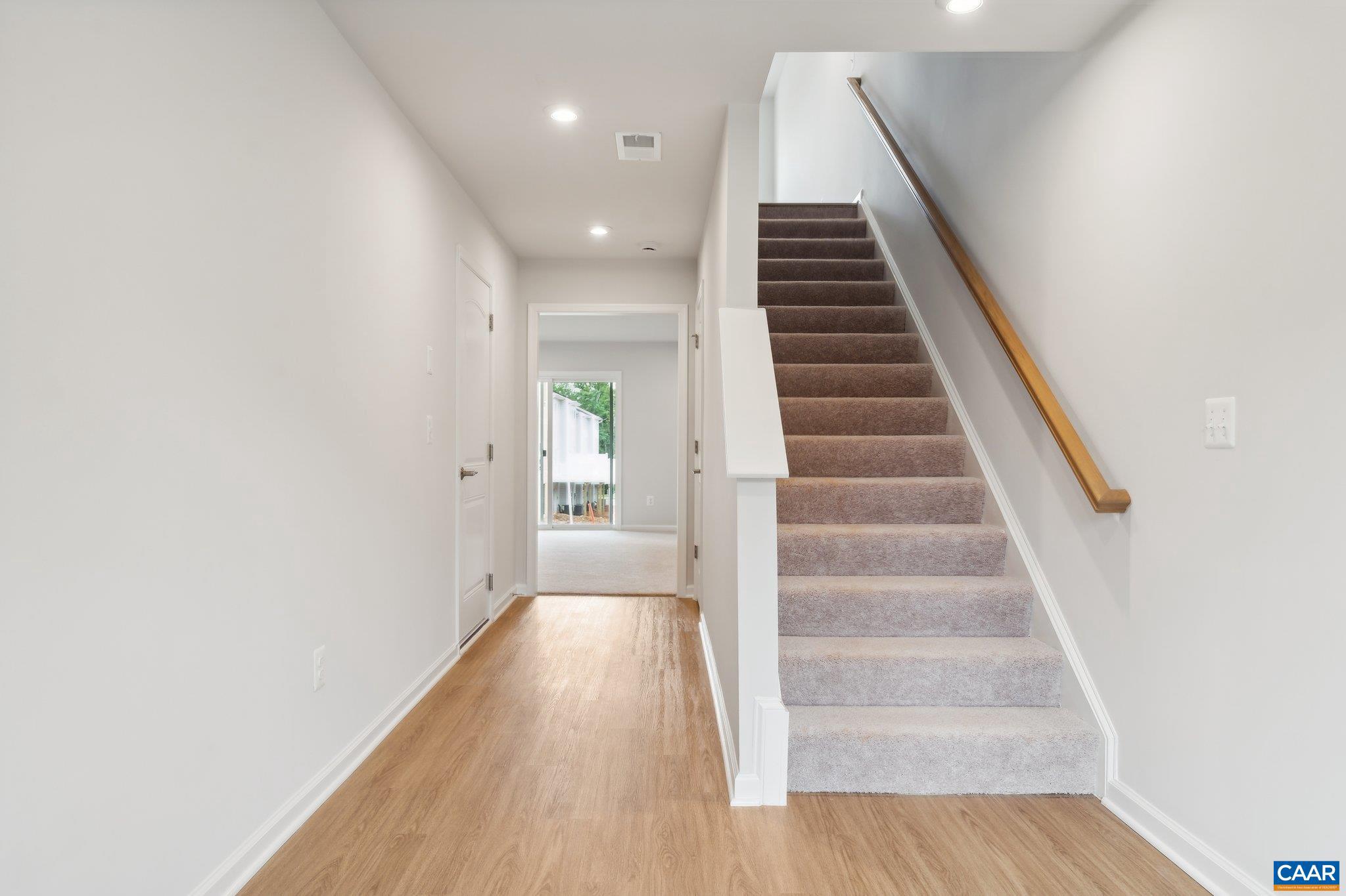 PLEASANT GREEN - Residential