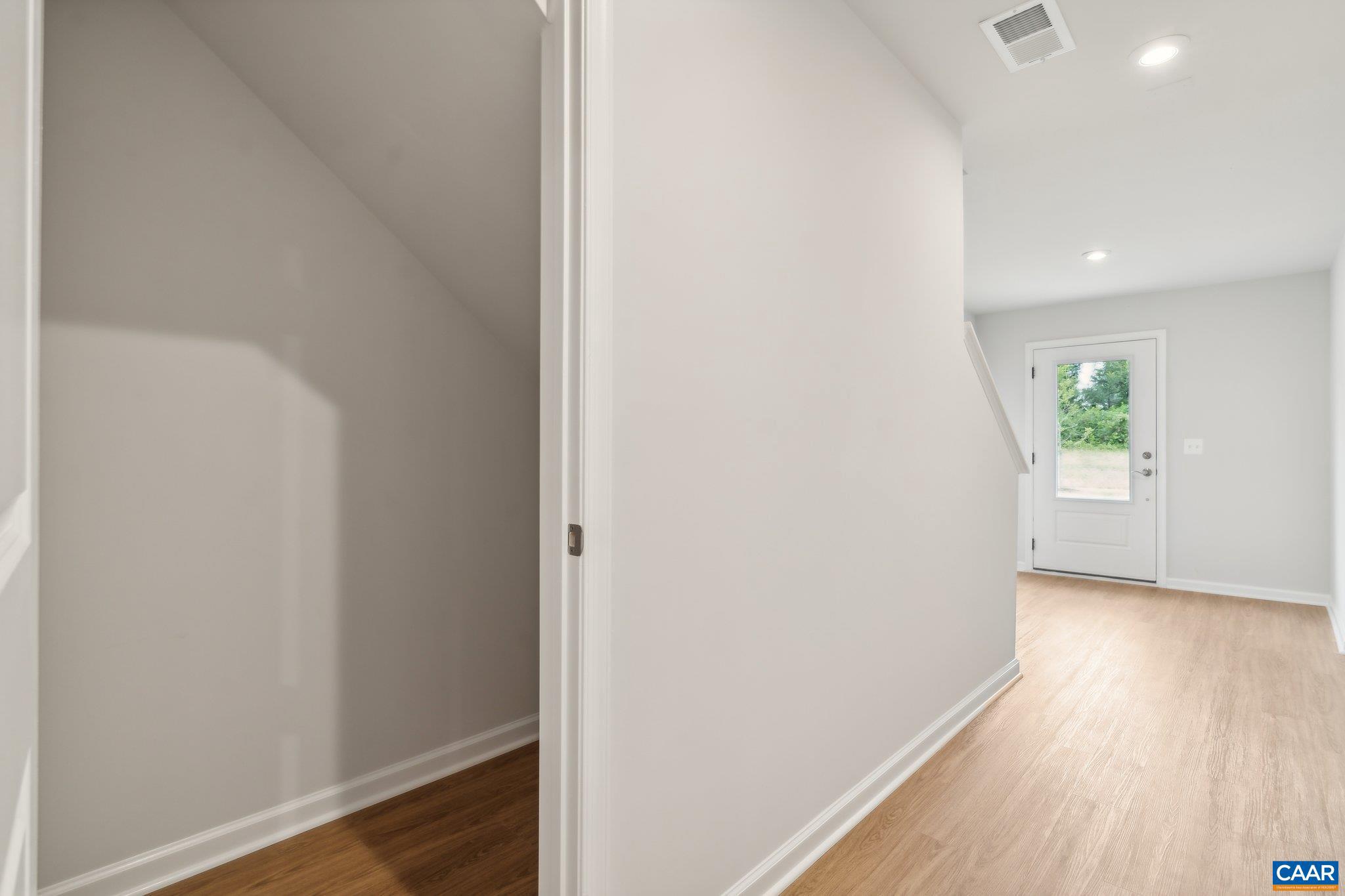 PLEASANT GREEN - Residential