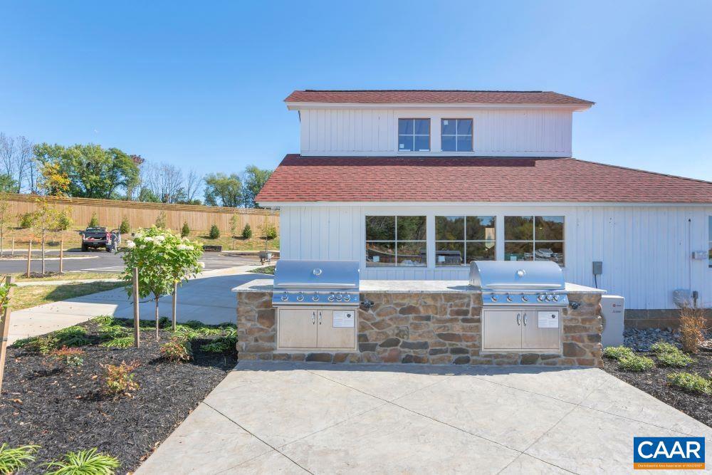 PLEASANT GREEN - Residential