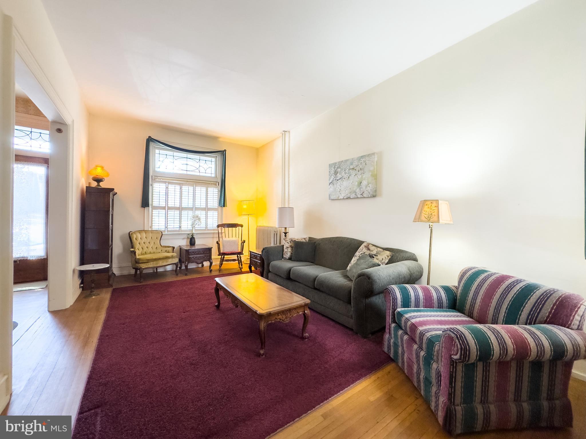 CHESTNUT HILL - Residential