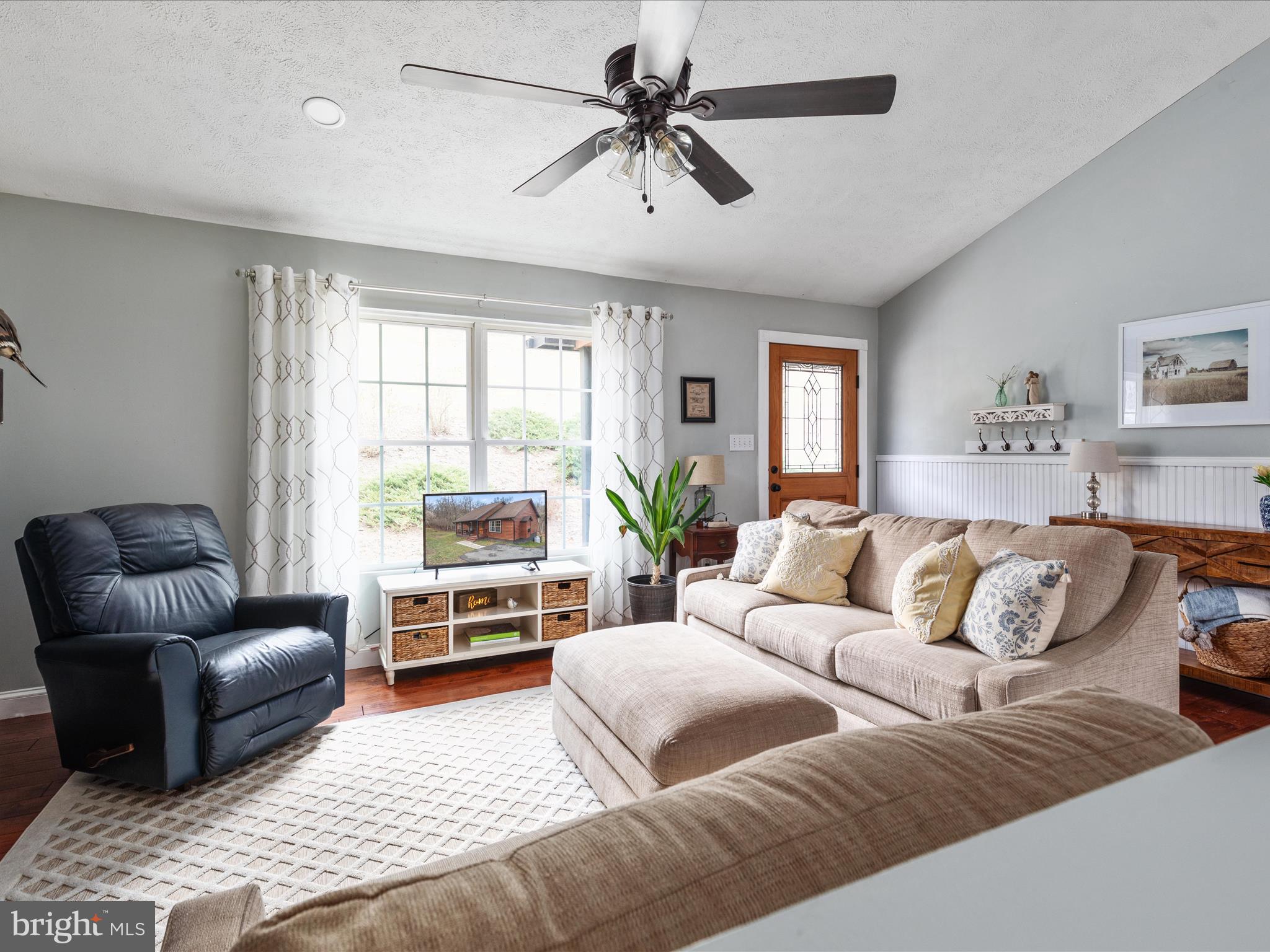 APPLE MT LAKE - Residential