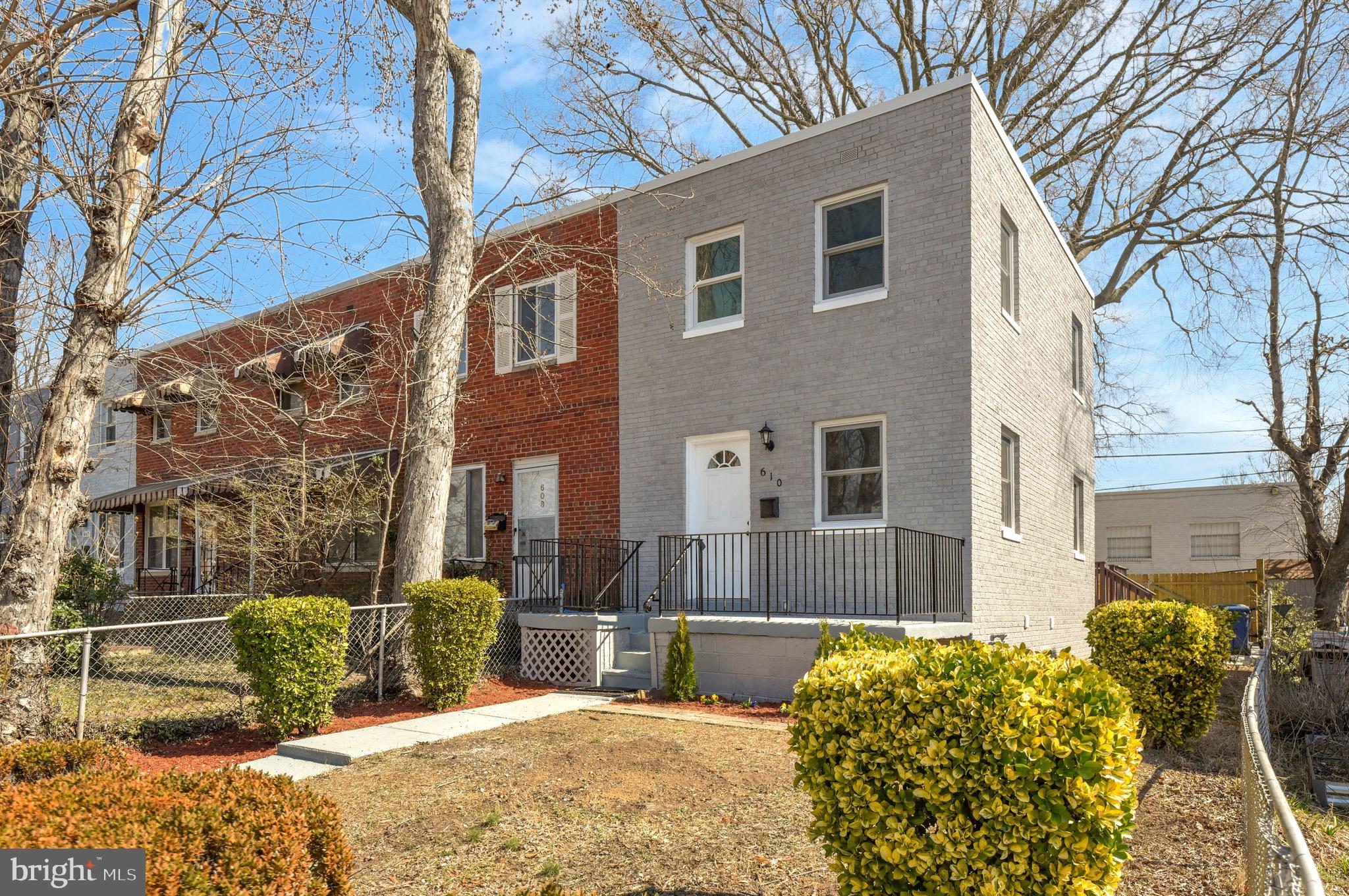 OLD TOWN SOUTH - Residential