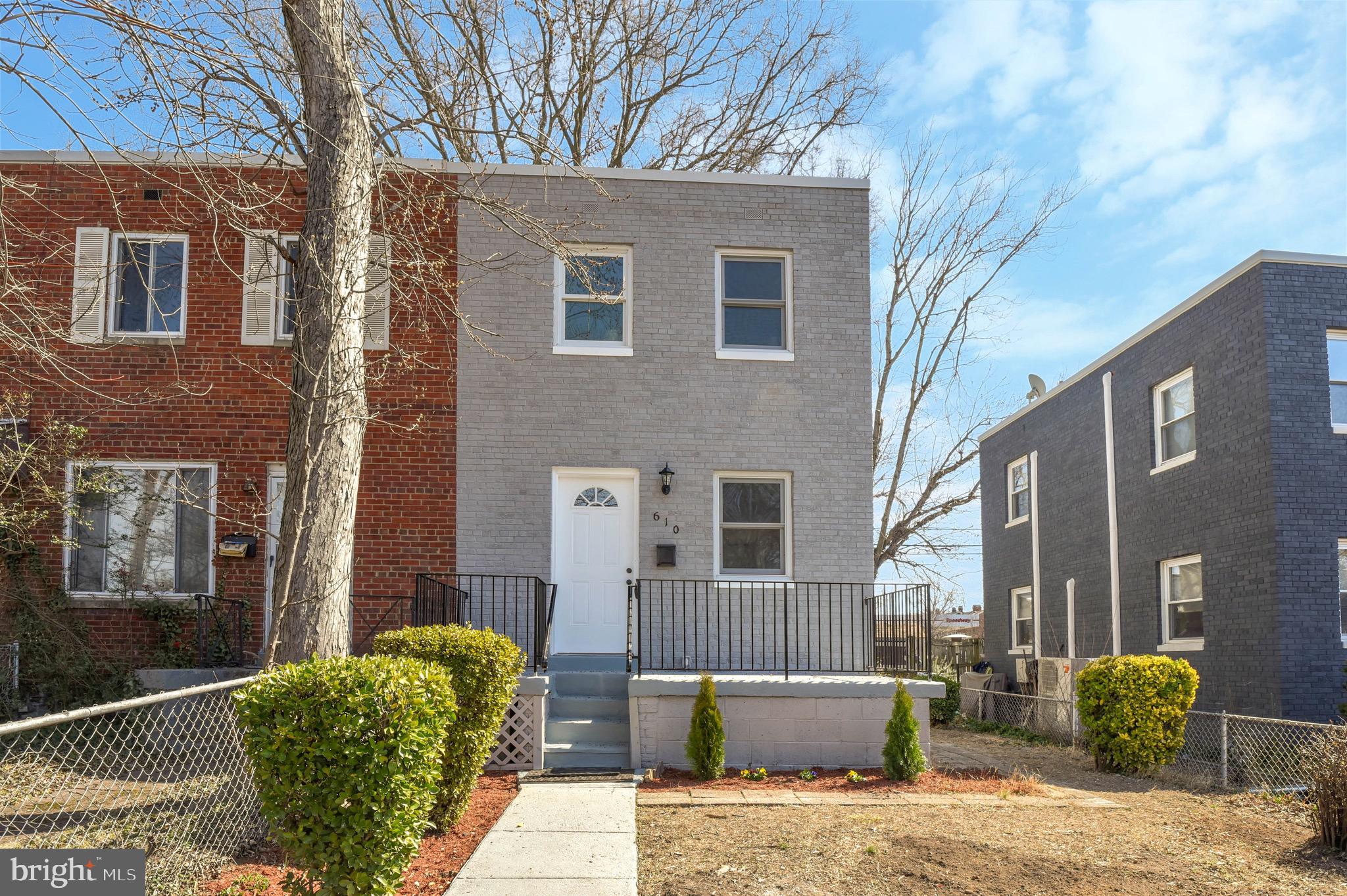 OLD TOWN SOUTH - Residential