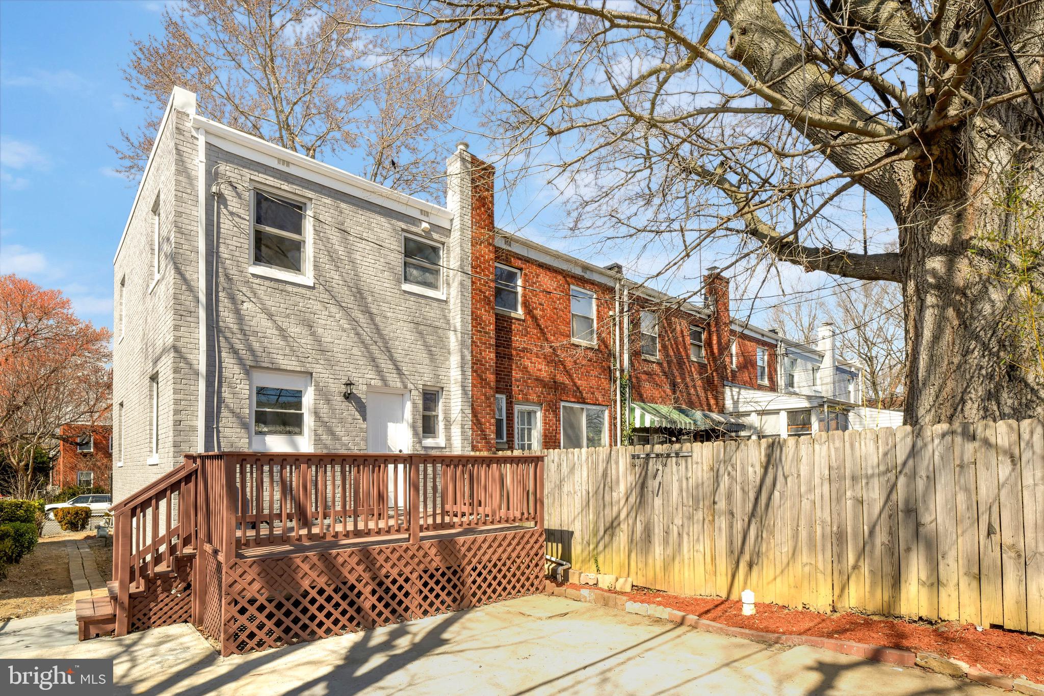 OLD TOWN SOUTH - Residential