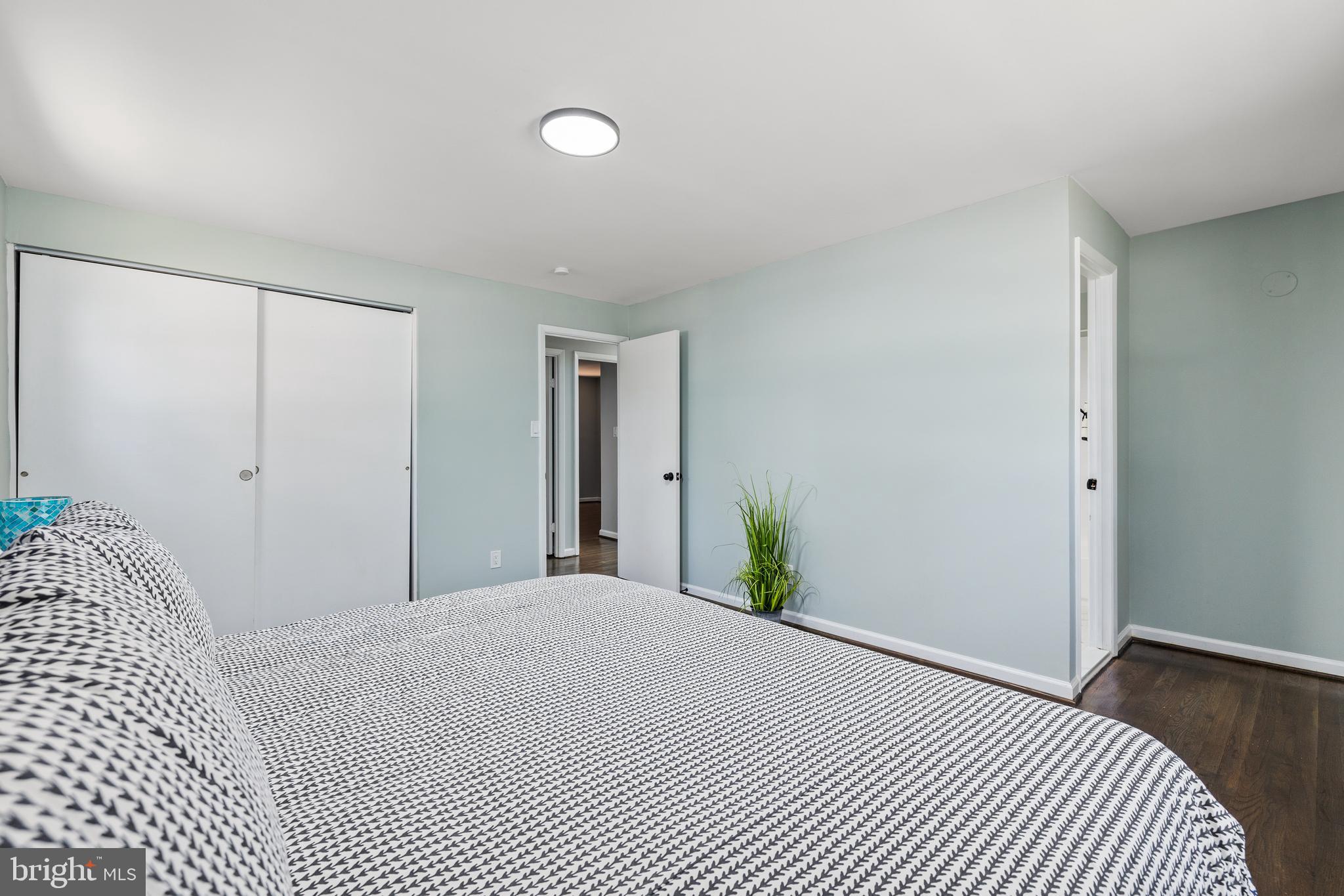 FOREST KNOLLS - Residential