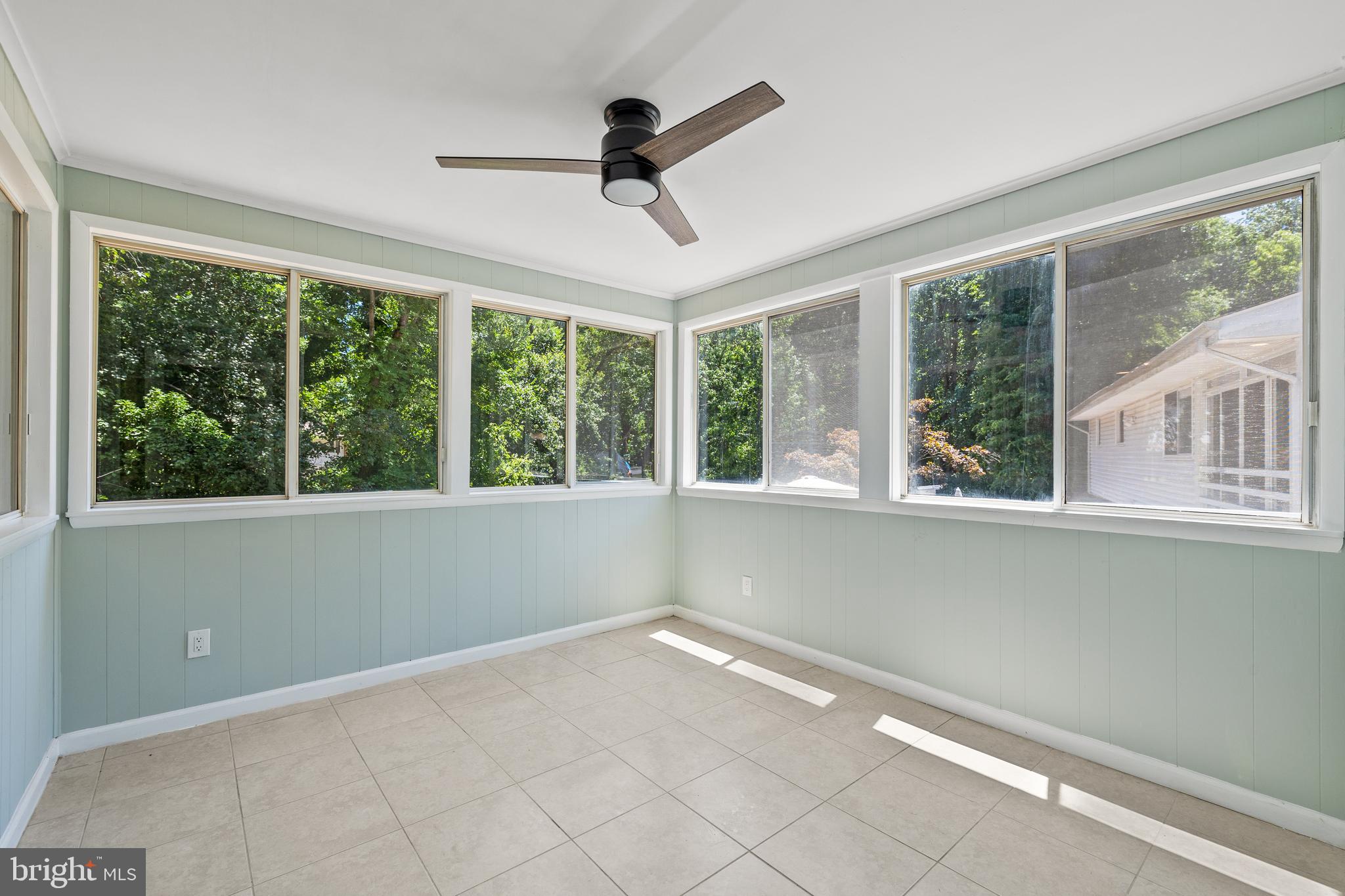FOREST KNOLLS - Residential