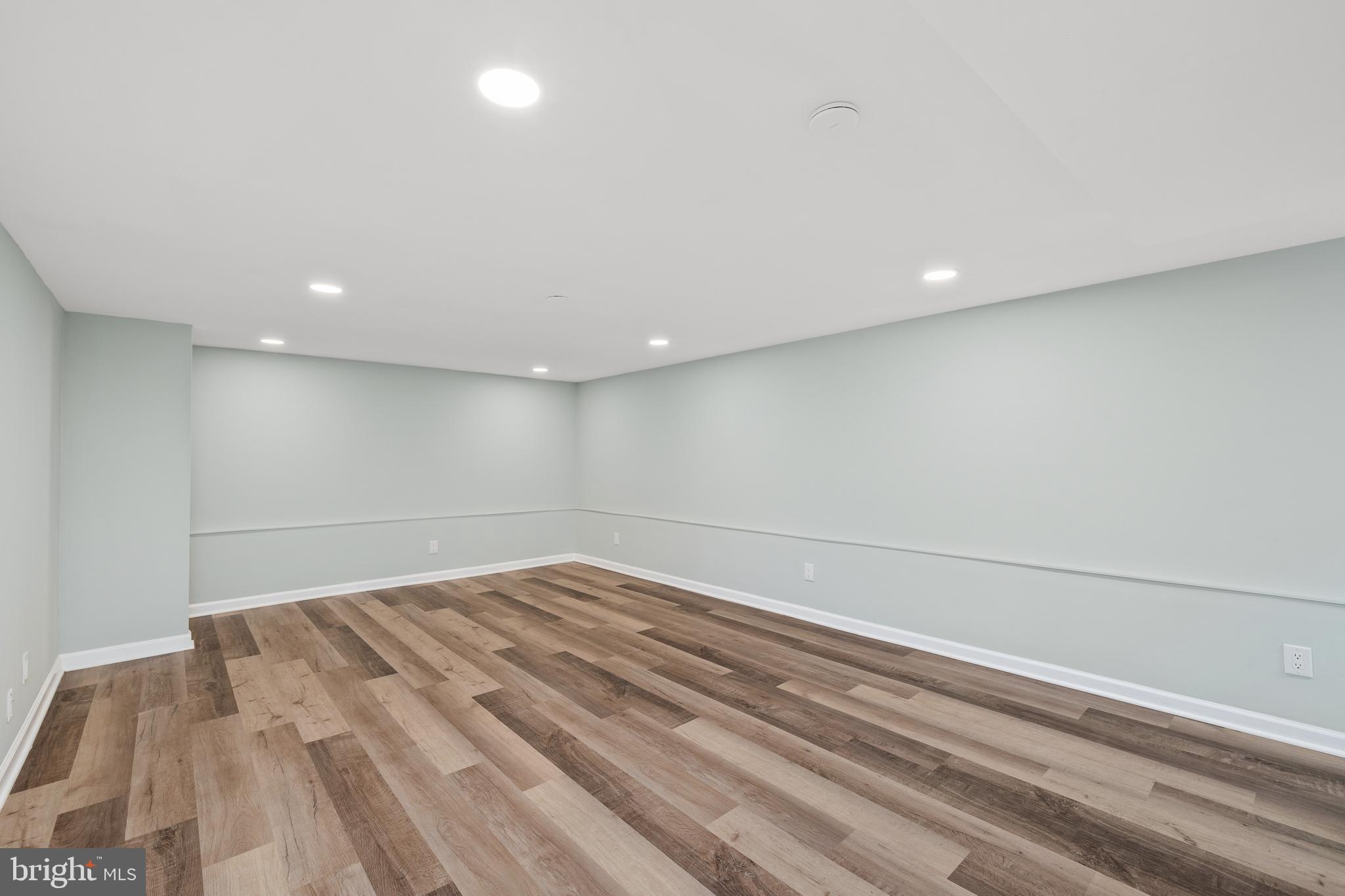 FOREST KNOLLS - Residential