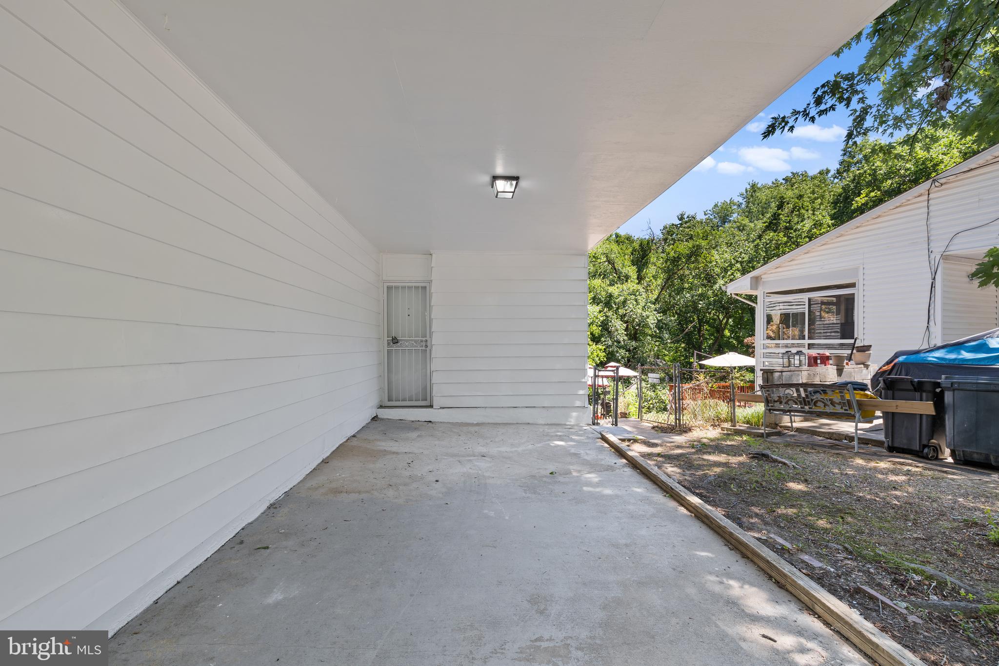 FOREST KNOLLS - Residential