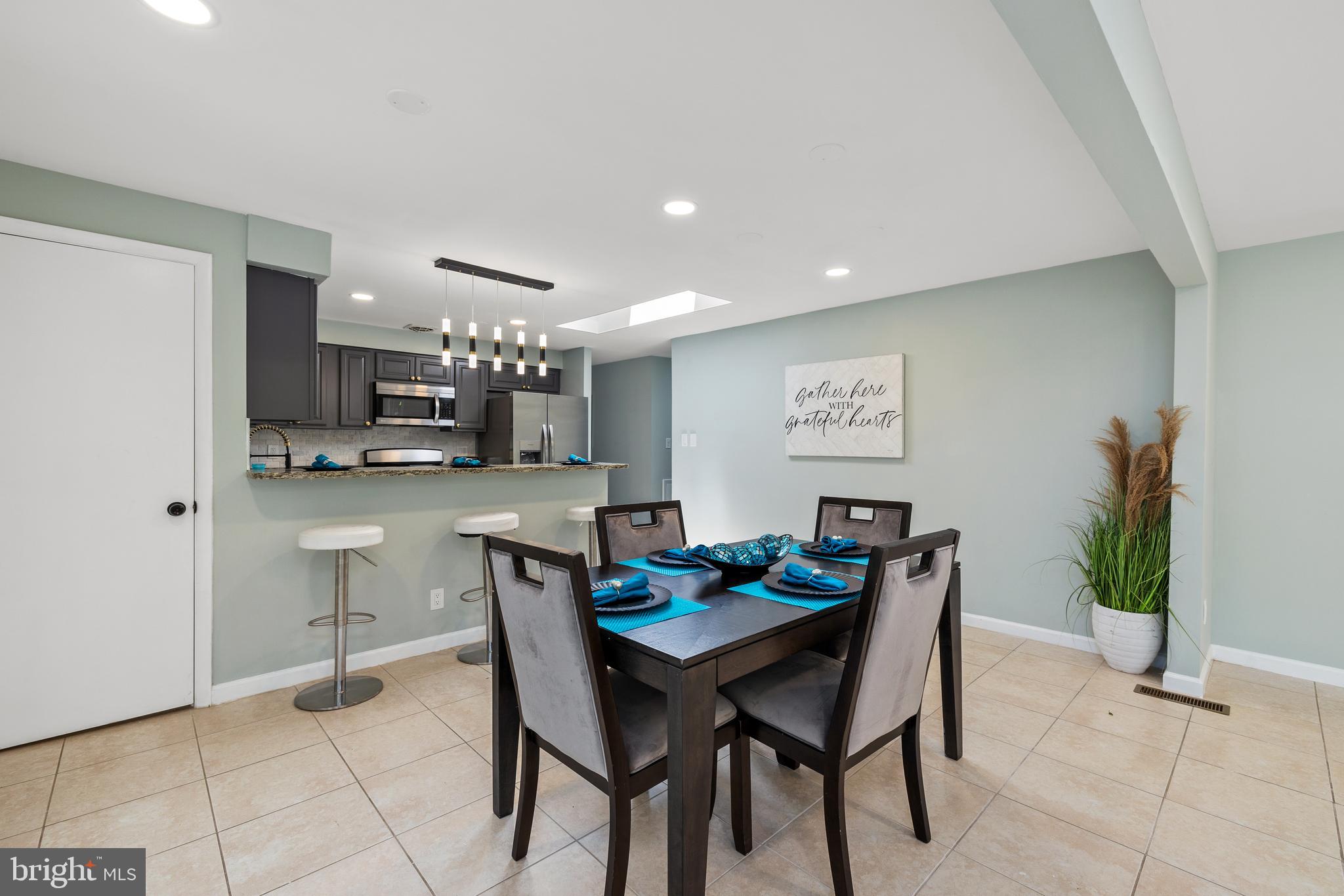 FOREST KNOLLS - Residential