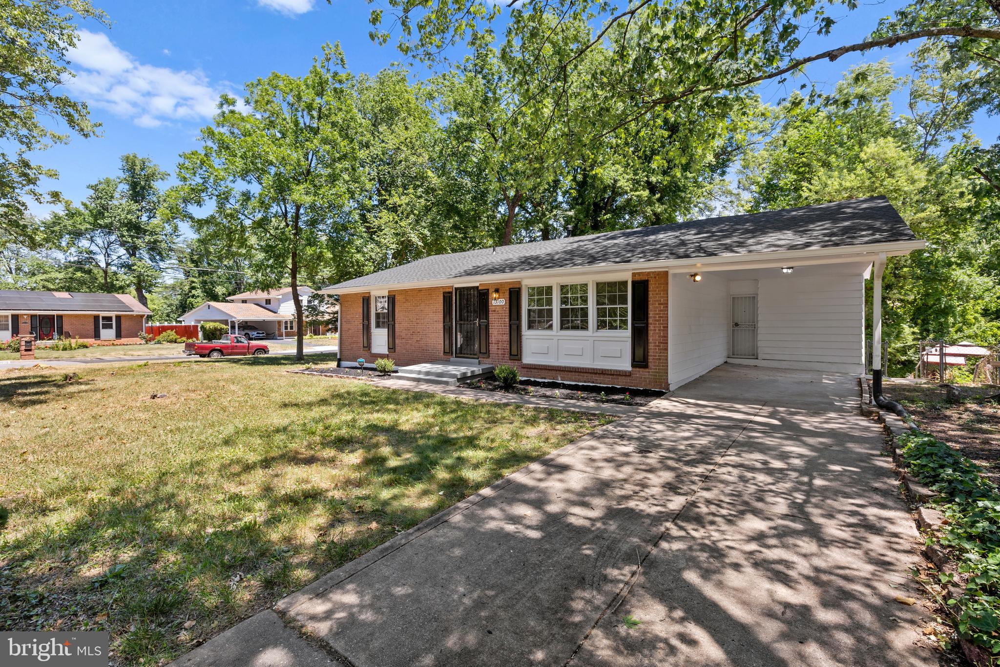 FOREST KNOLLS - Residential