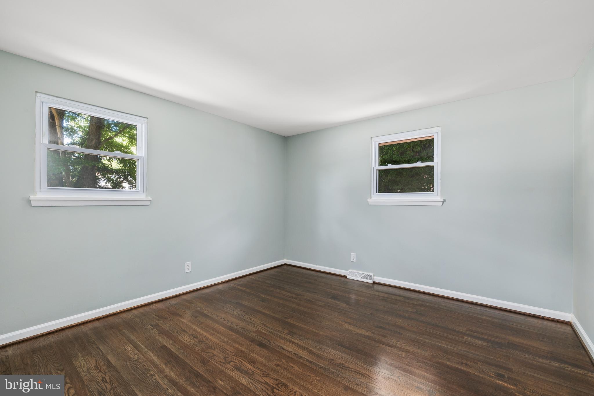 FOREST KNOLLS - Residential