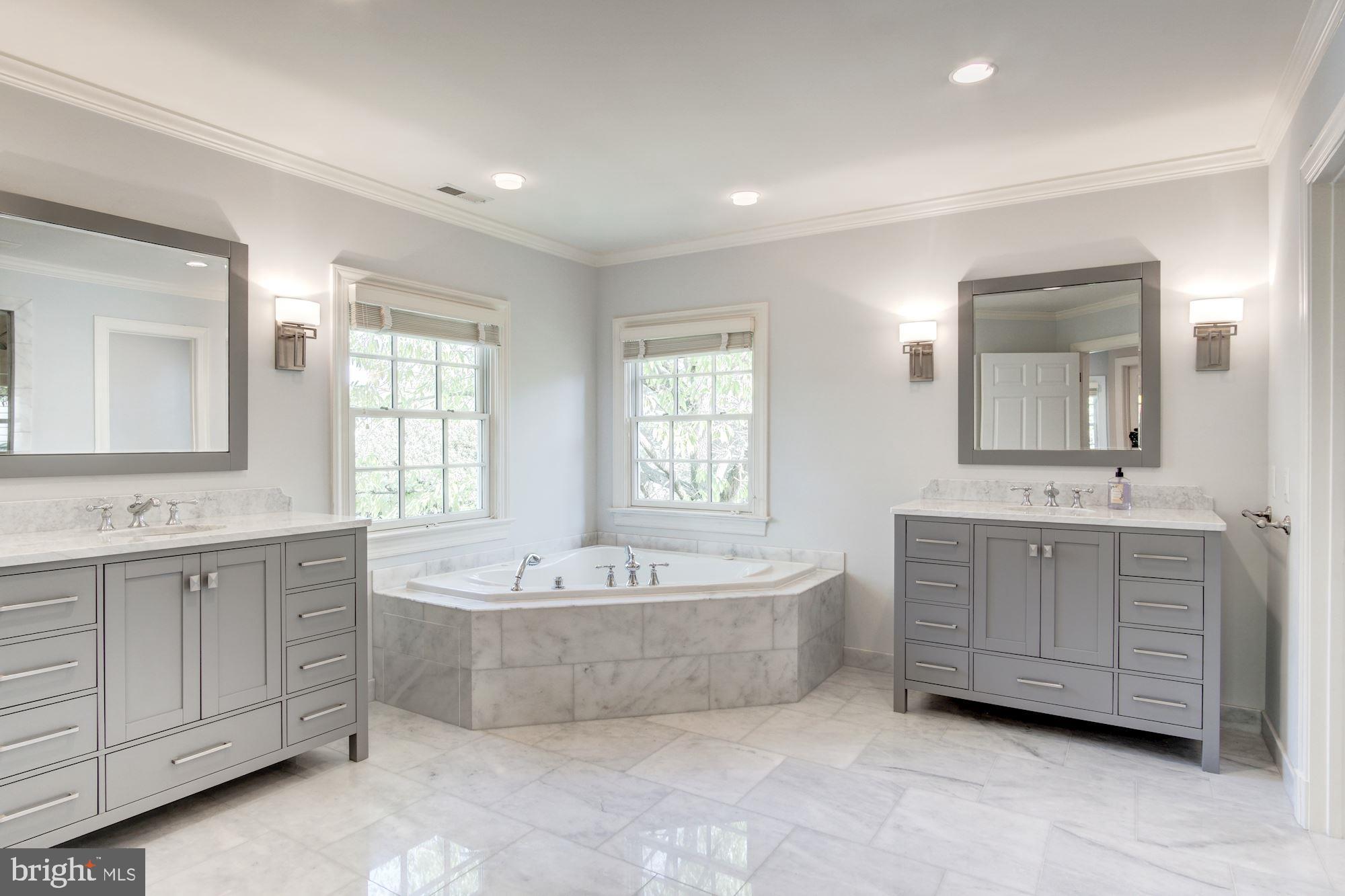 KENWOOD - Residential