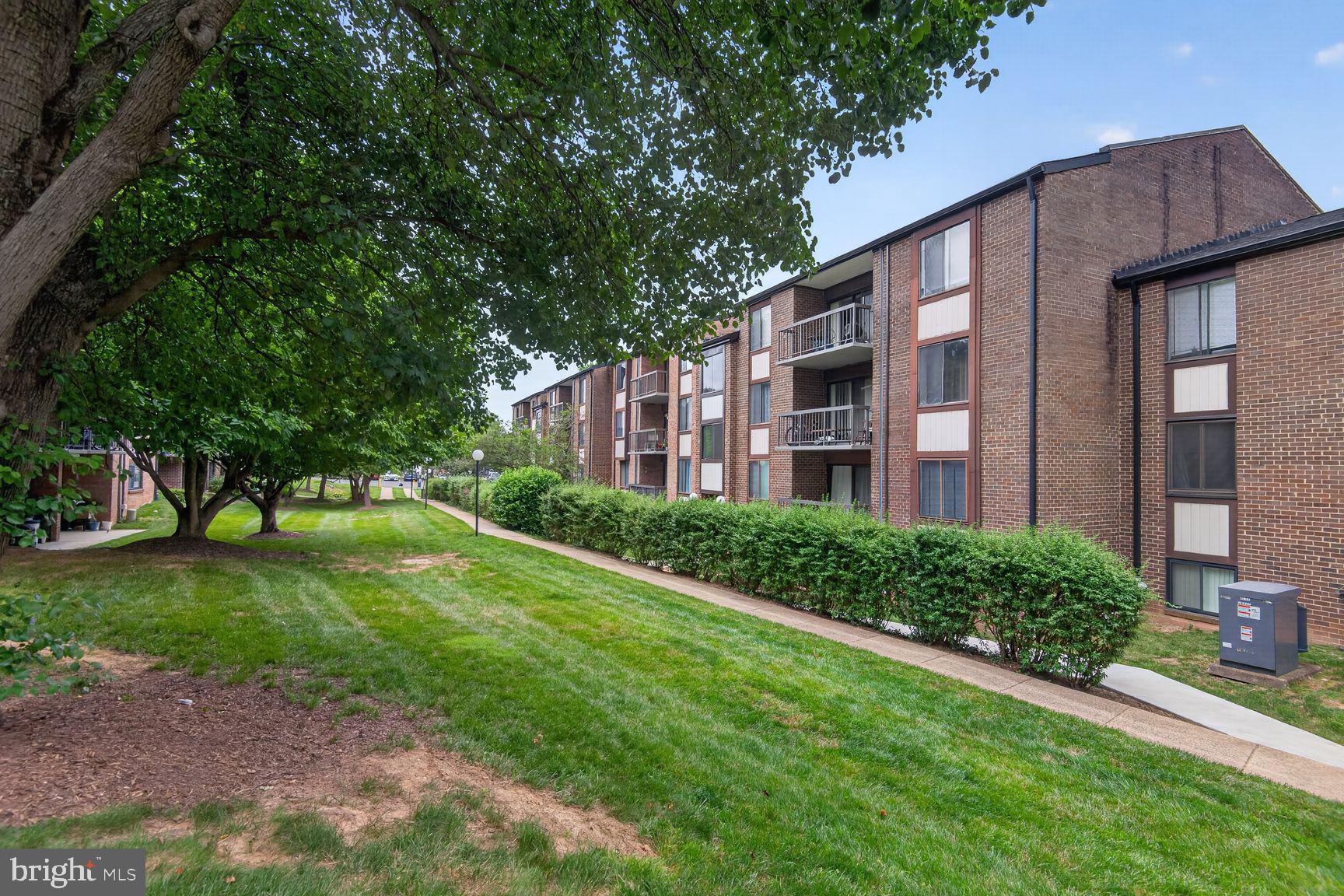 HAWTHORNE VILLAGE - Residential