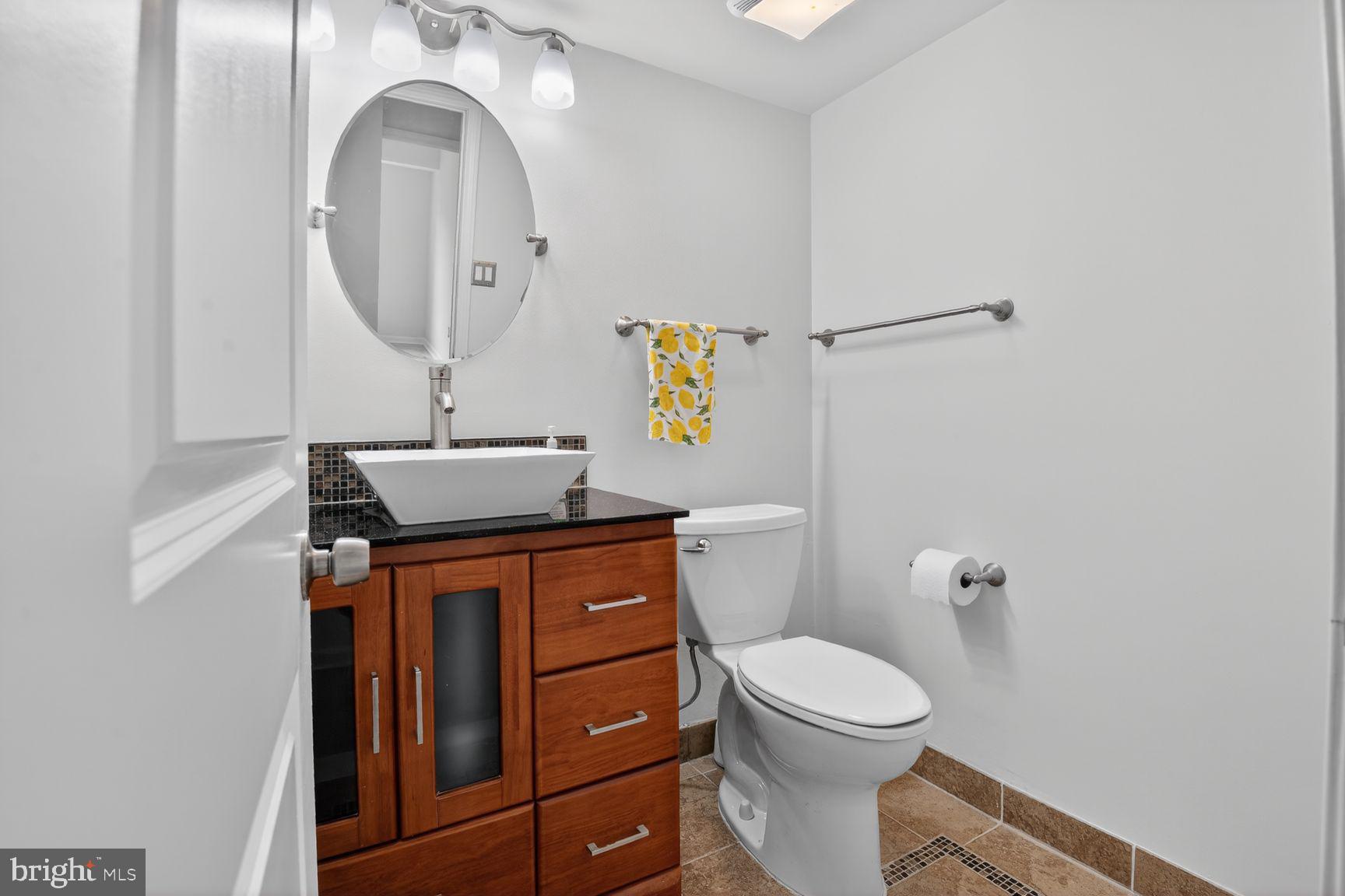HAWTHORNE VILLAGE - Residential