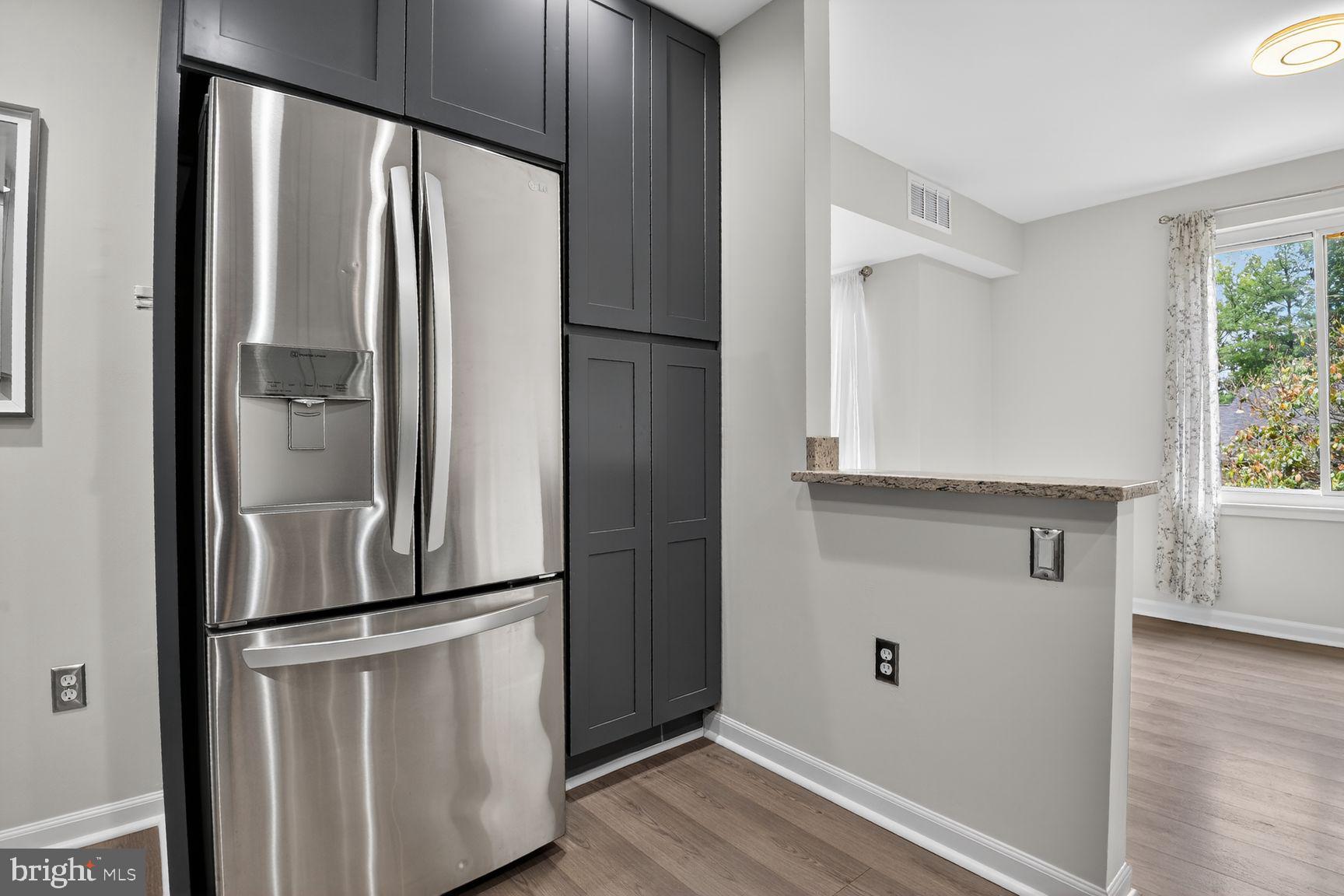 HAWTHORNE VILLAGE - Residential