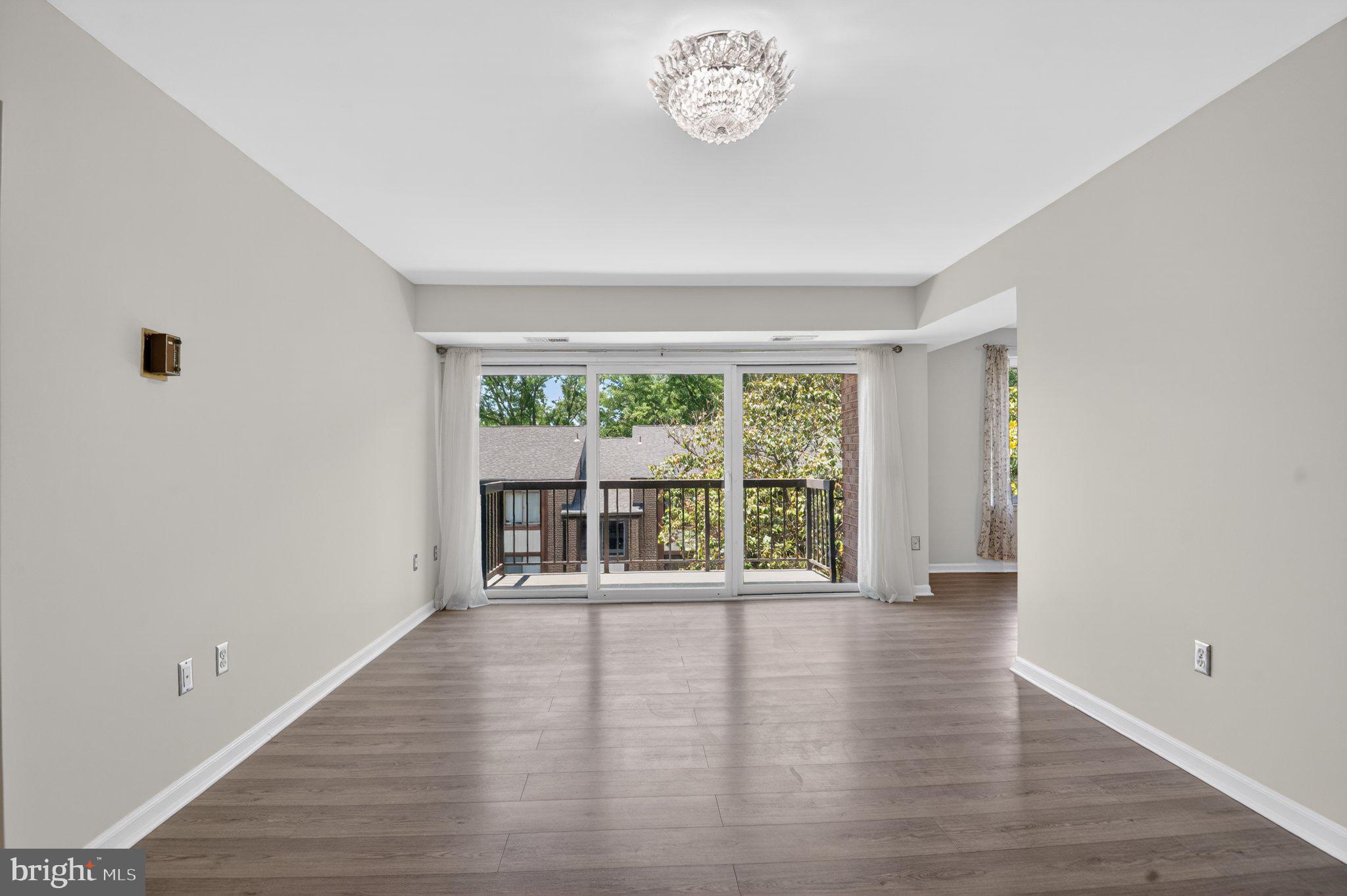 HAWTHORNE VILLAGE - Residential