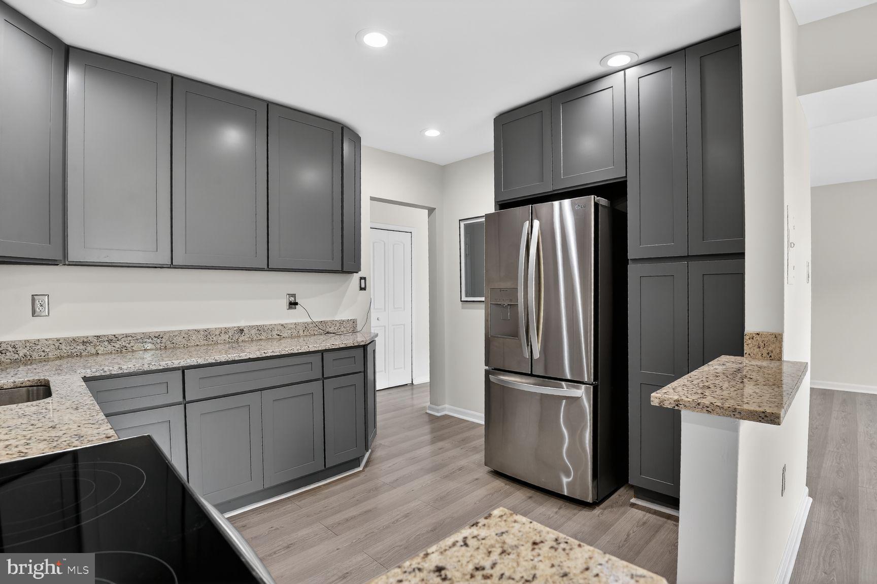 HAWTHORNE VILLAGE - Residential
