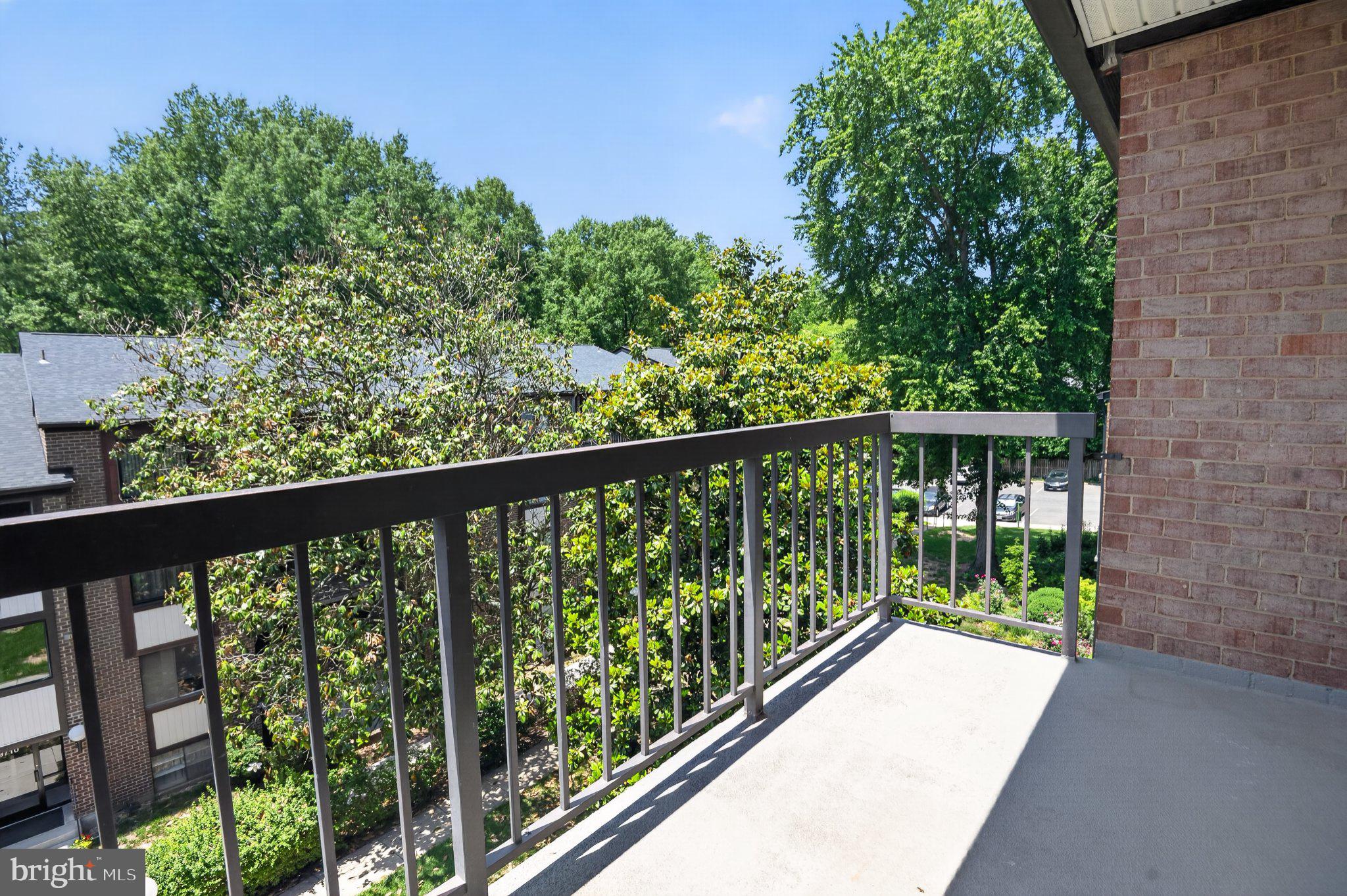 HAWTHORNE VILLAGE - Residential