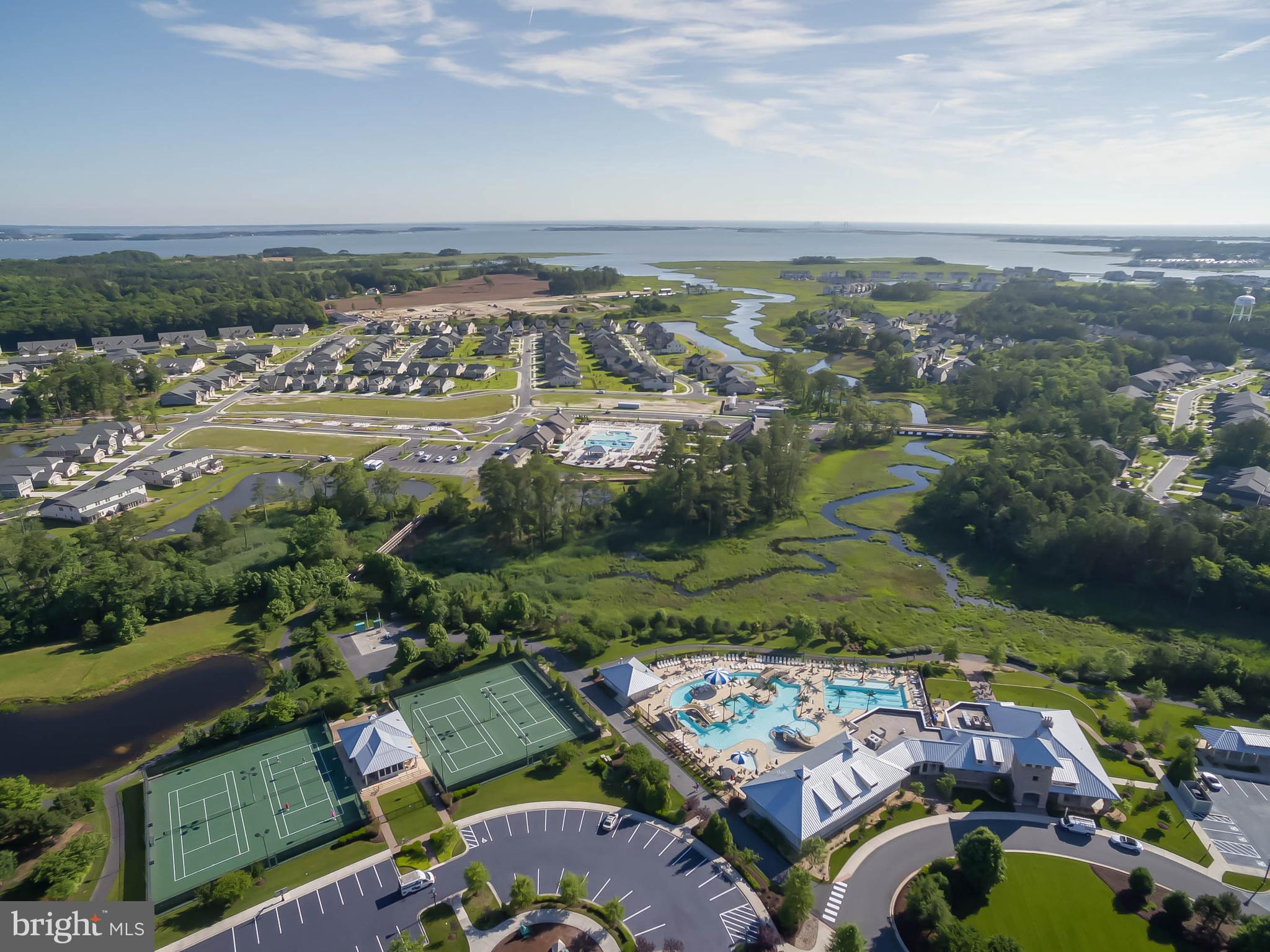 BAY FOREST CLUB - Residential